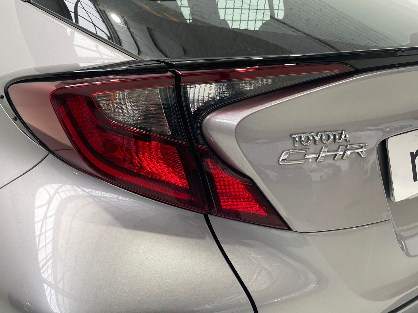 Toyota C-HR 1.8 125H Active 90 kW (122 CV)
