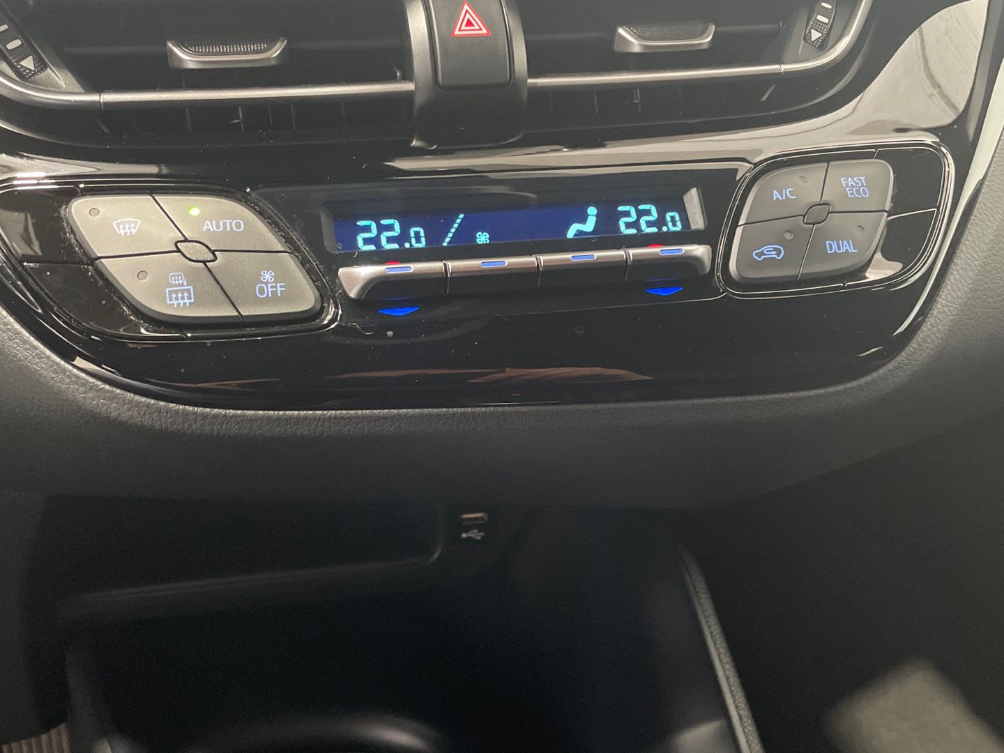 Toyota C-HR 1.8 125H Active 90 kW (122 CV)