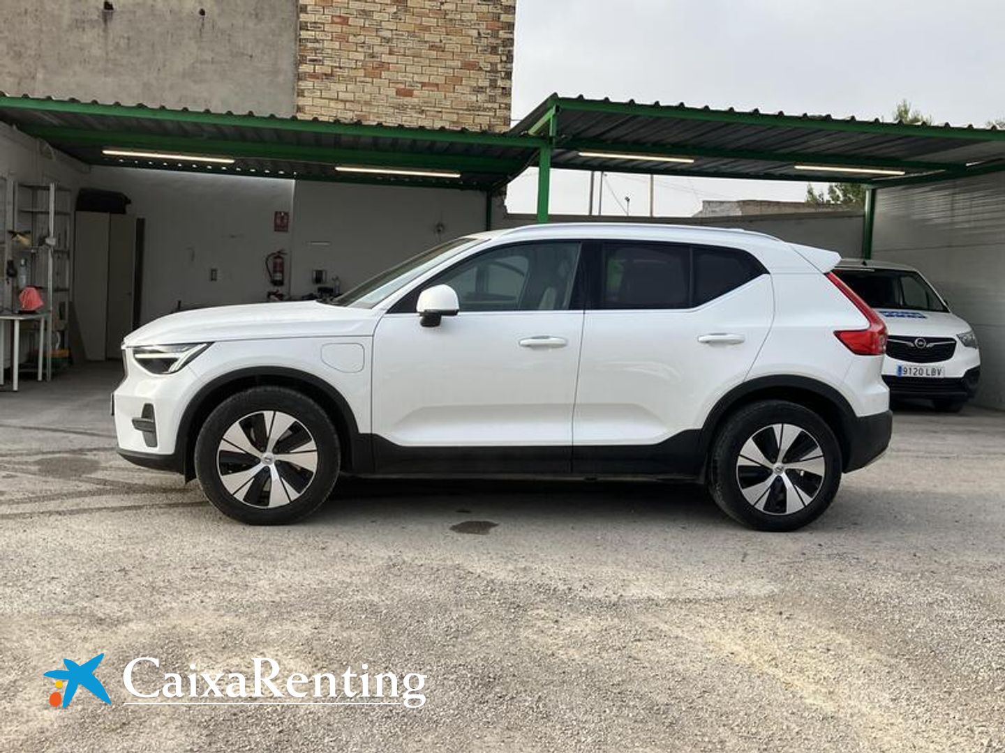 Volvo XC40 T4 PHEV Recharge Core Auto 155 kW (211 CV)