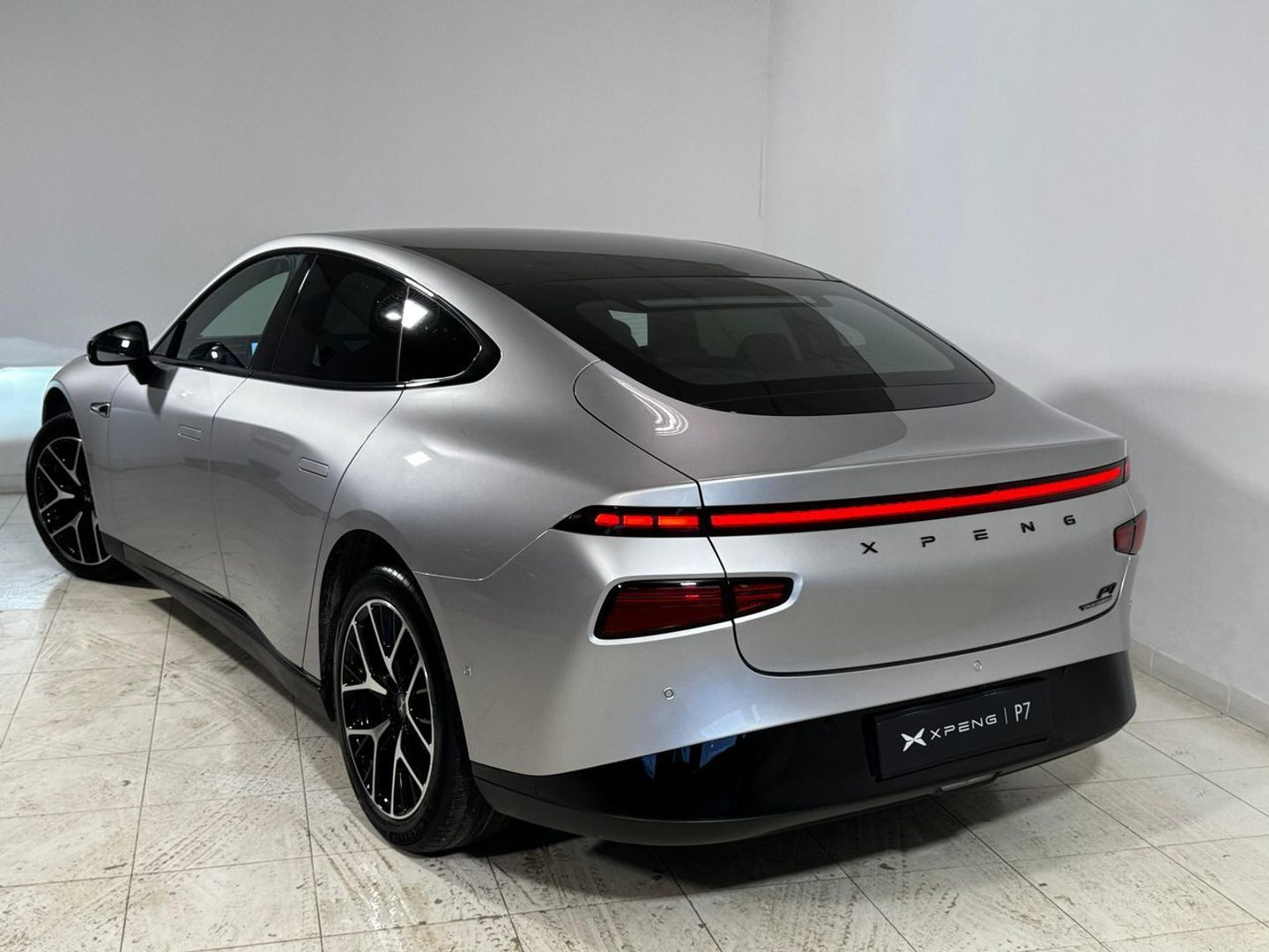 Xpeng P7 Performance AWD 348 kW (473 CV)