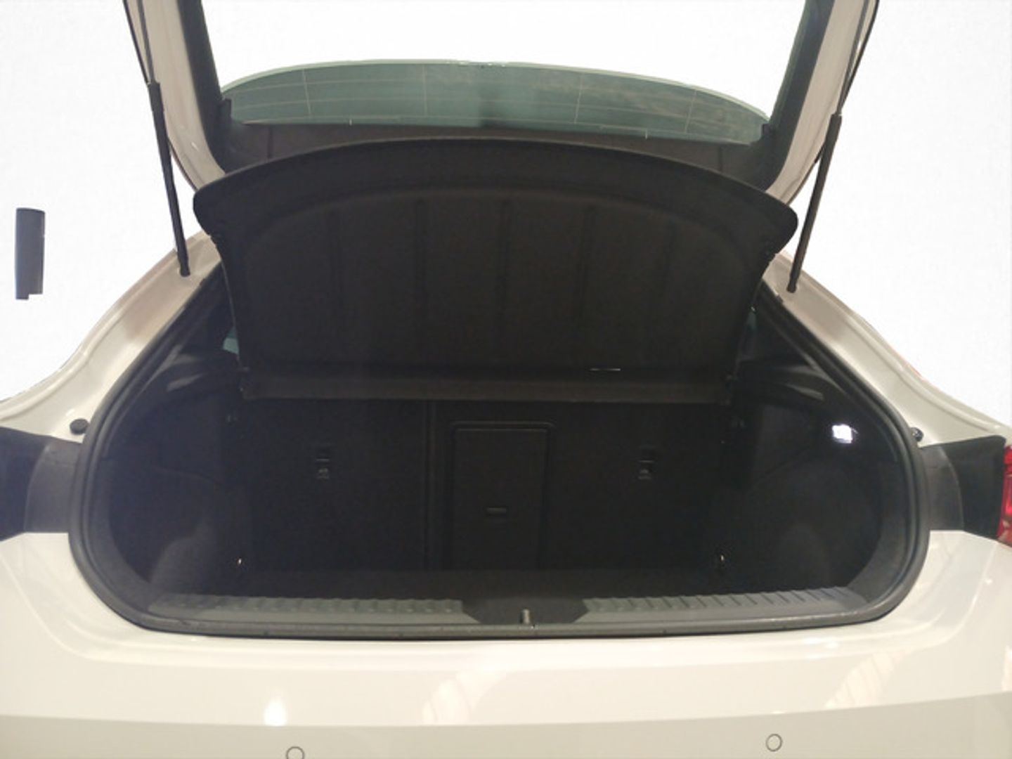 SEAT León 1.5 TSI e-Hybrid S&S FR XXL DSG 150 kW (204 CV)