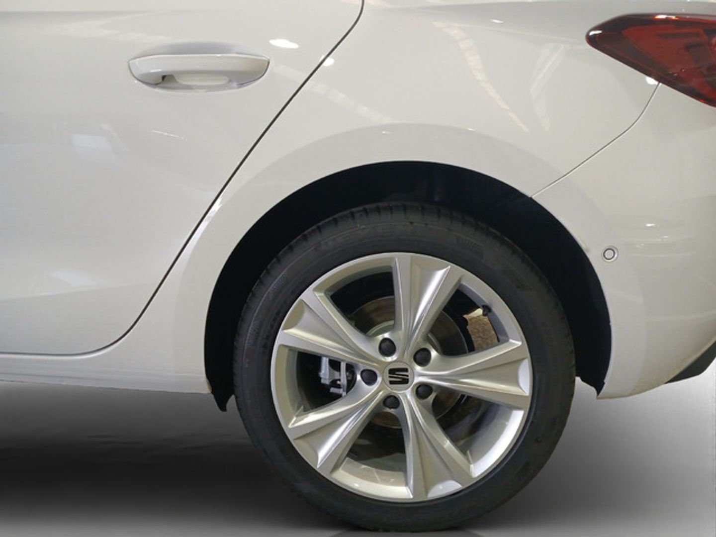 SEAT León 1.5 TSI e-Hybrid S&S FR XXL DSG 150 kW (204 CV)