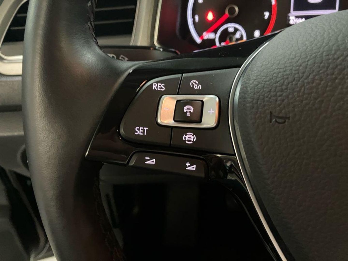 Volkswagen T-Roc Advance R-Line 1.0 TSI 81 kW (110 CV)