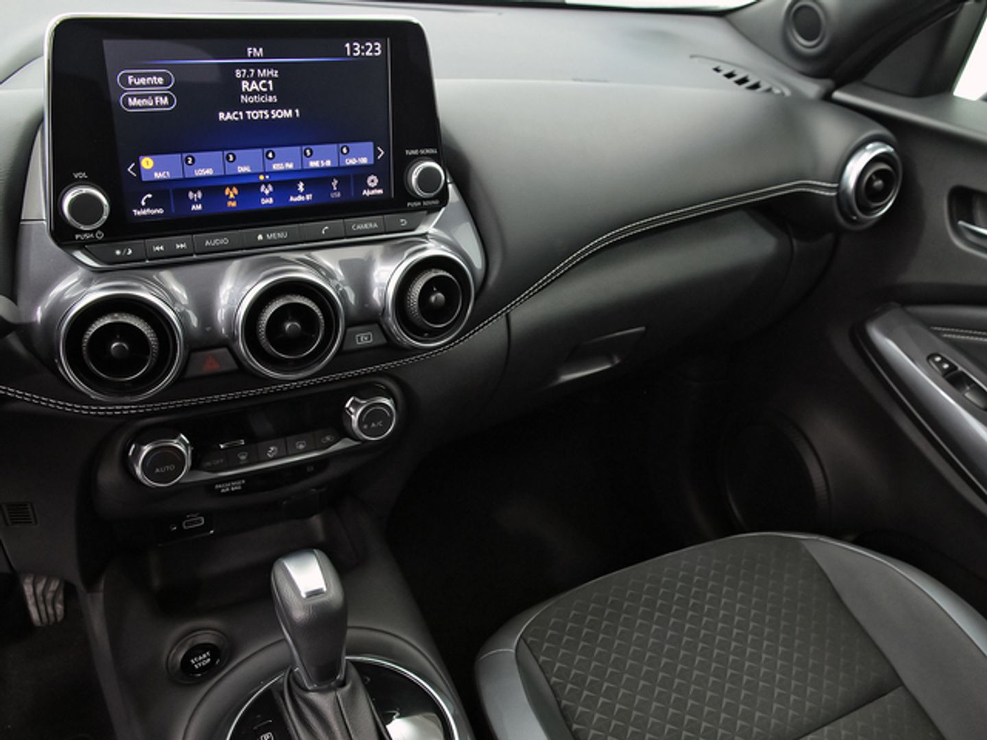 Nissan Juke 1.6 Hybrid N-Connecta Auto 105 kW (143 CV)