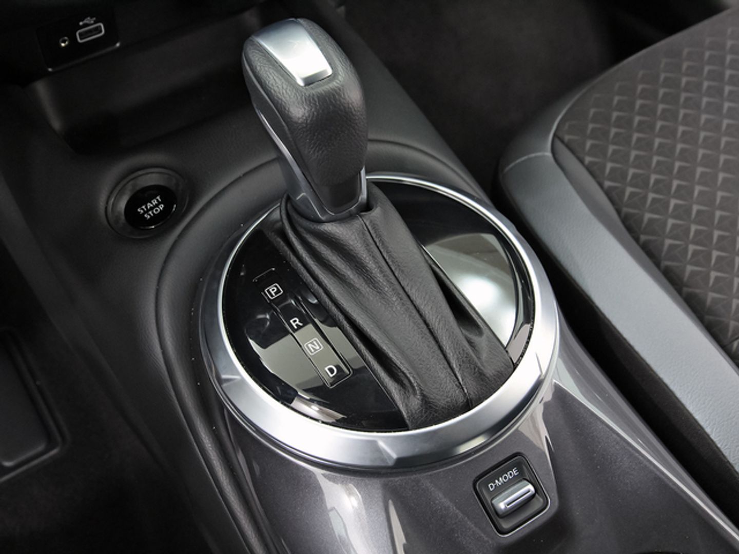Nissan Juke 1.6 Hybrid N-Connecta Auto 105 kW (143 CV)