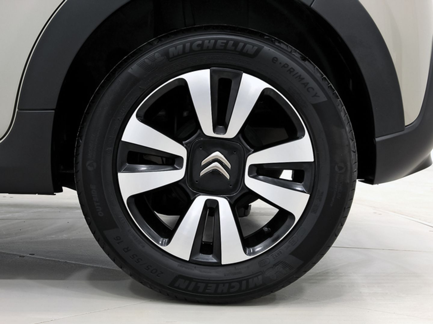 Citroen C3 PureTech 82 Shine 61 kW (83 CV)