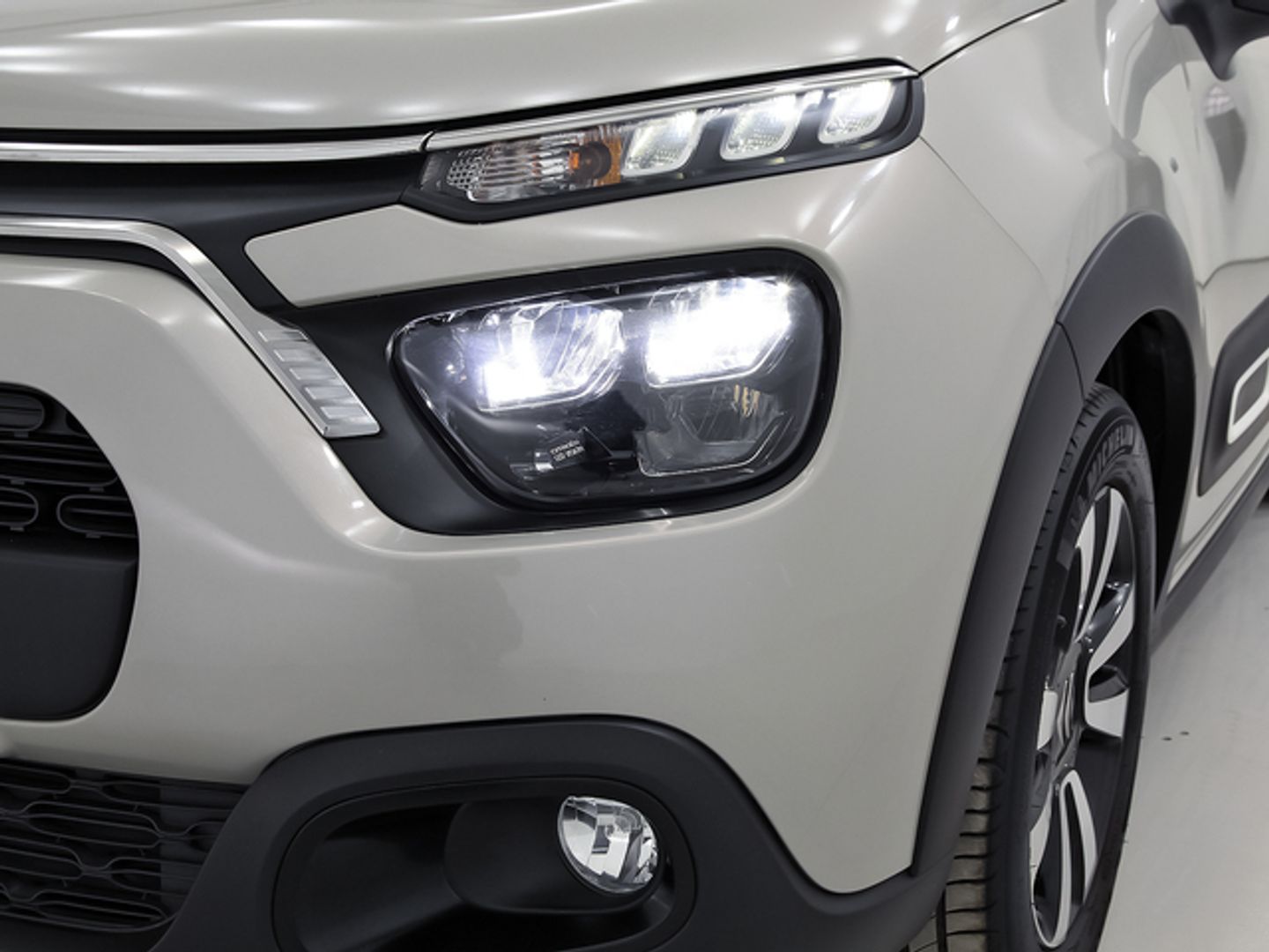 Citroen C3 PureTech 82 Shine 61 kW (83 CV)