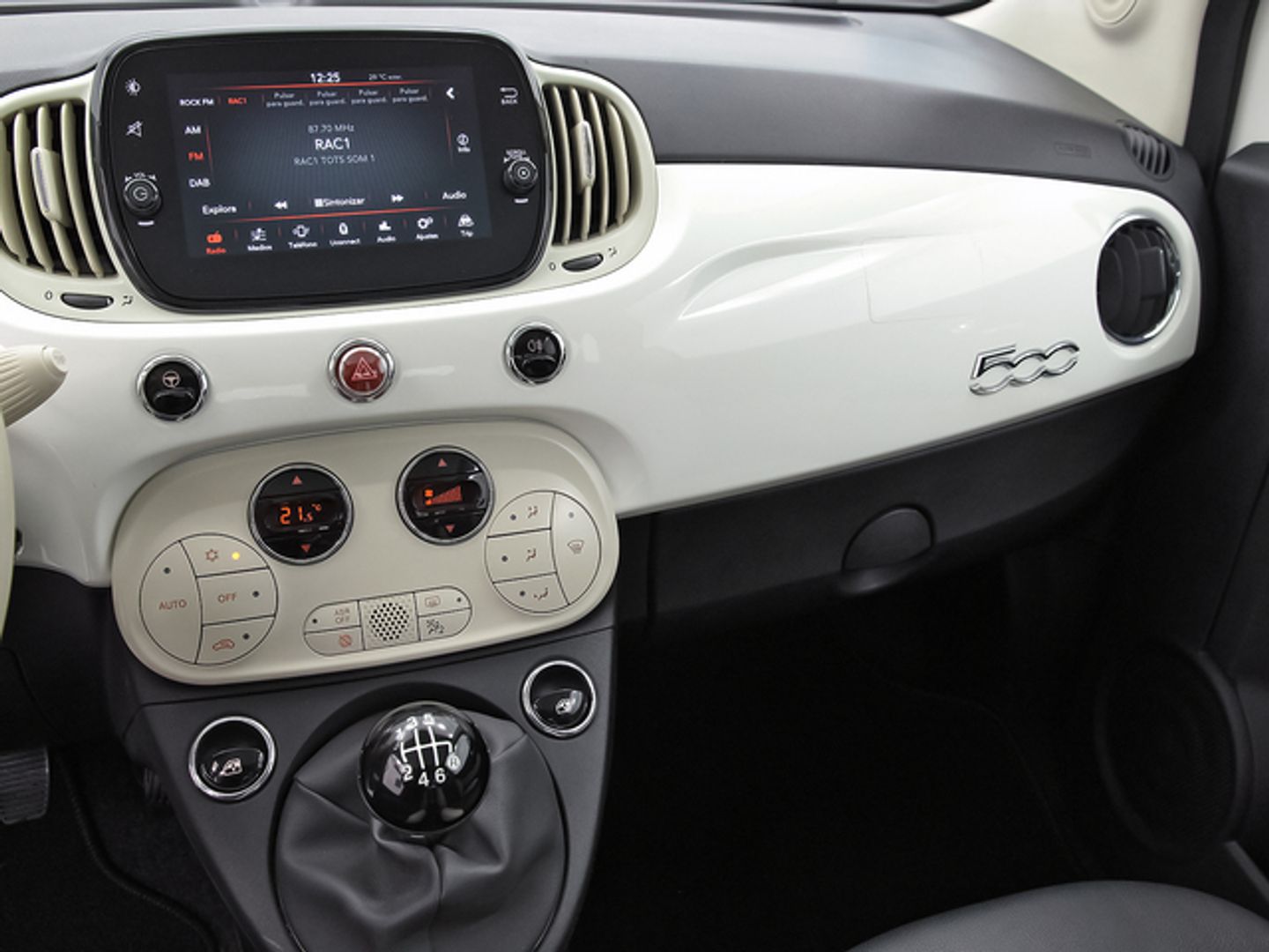 Fiat 500 1.0 Hybrid Dolcevita 51 kW (70 CV)