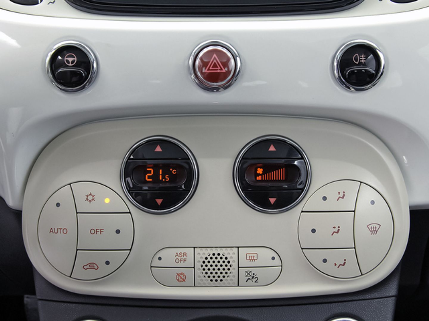 Fiat 500 1.0 Hybrid Dolcevita 51 kW (70 CV)
