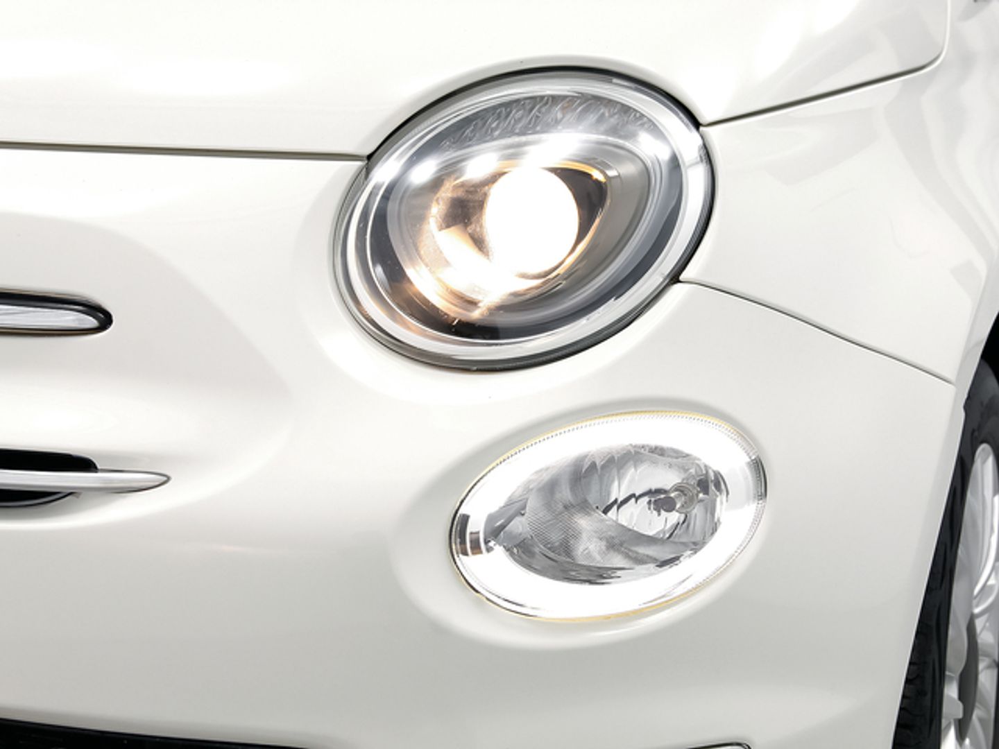Fiat 500 1.0 Hybrid Dolcevita 51 kW (70 CV)