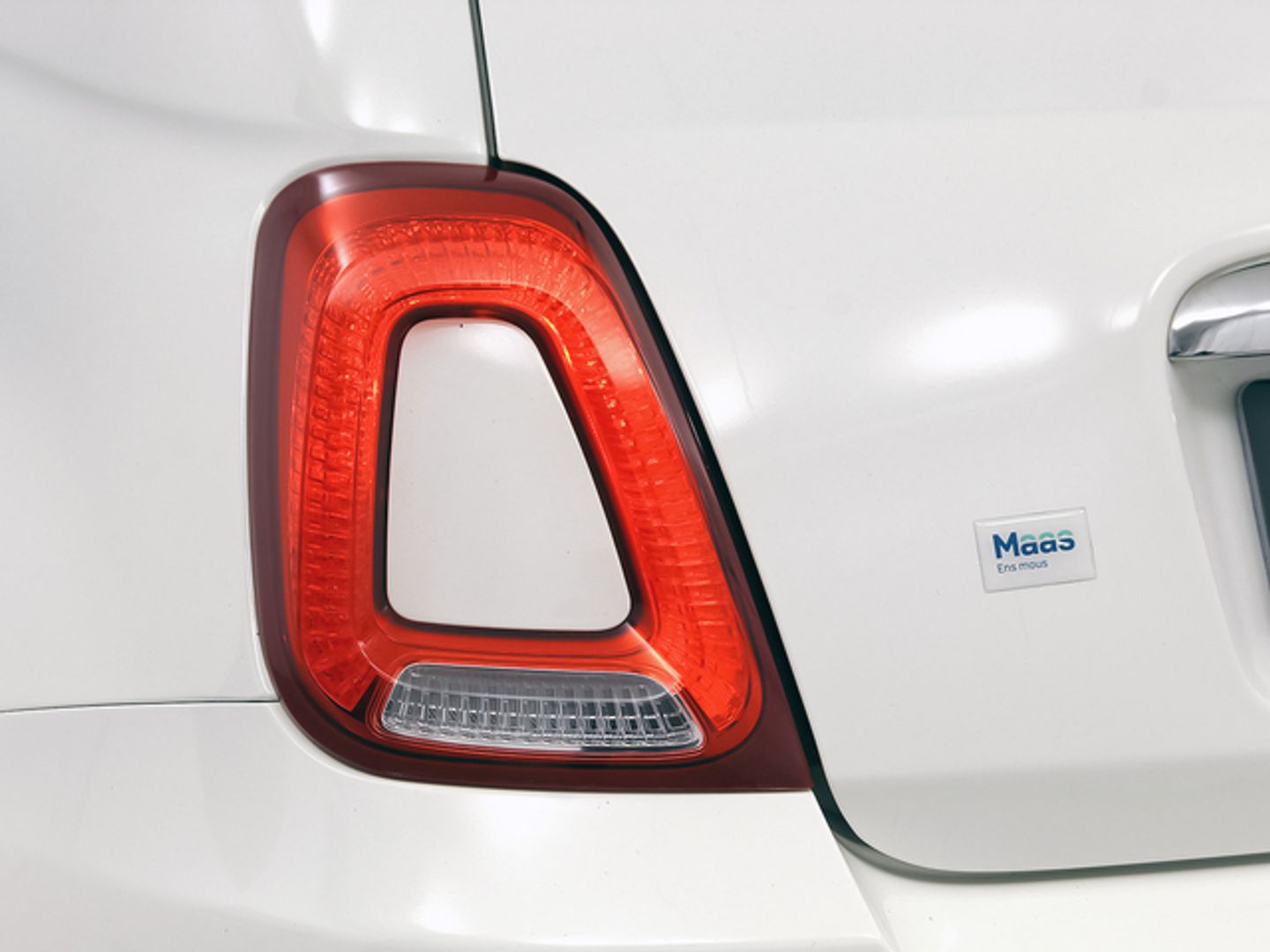 Fiat 500 1.0 Hybrid Dolcevita 51 kW (70 CV)