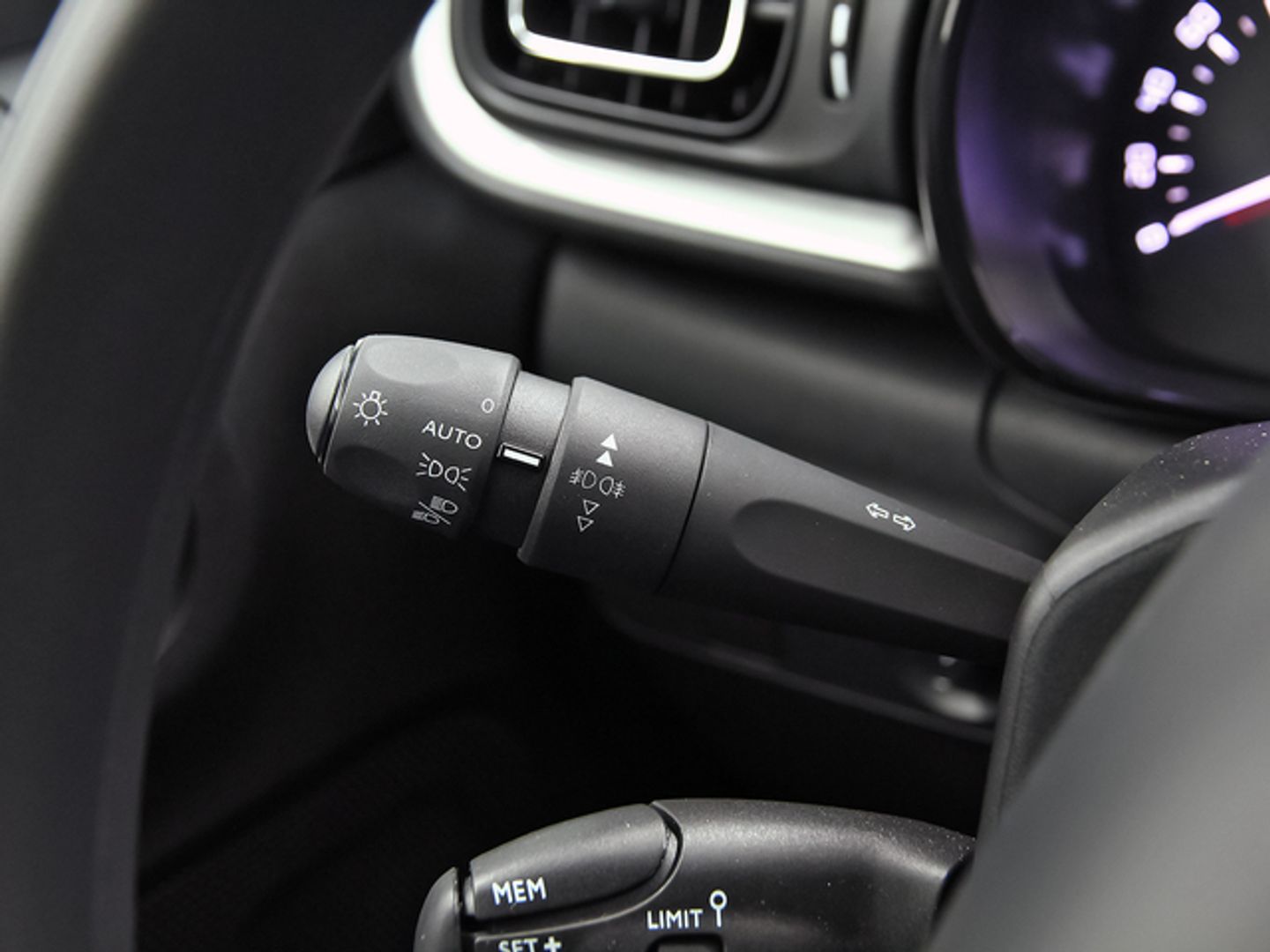 Citroen C3 PureTech 82 C-Series 61 kW (83 CV)
