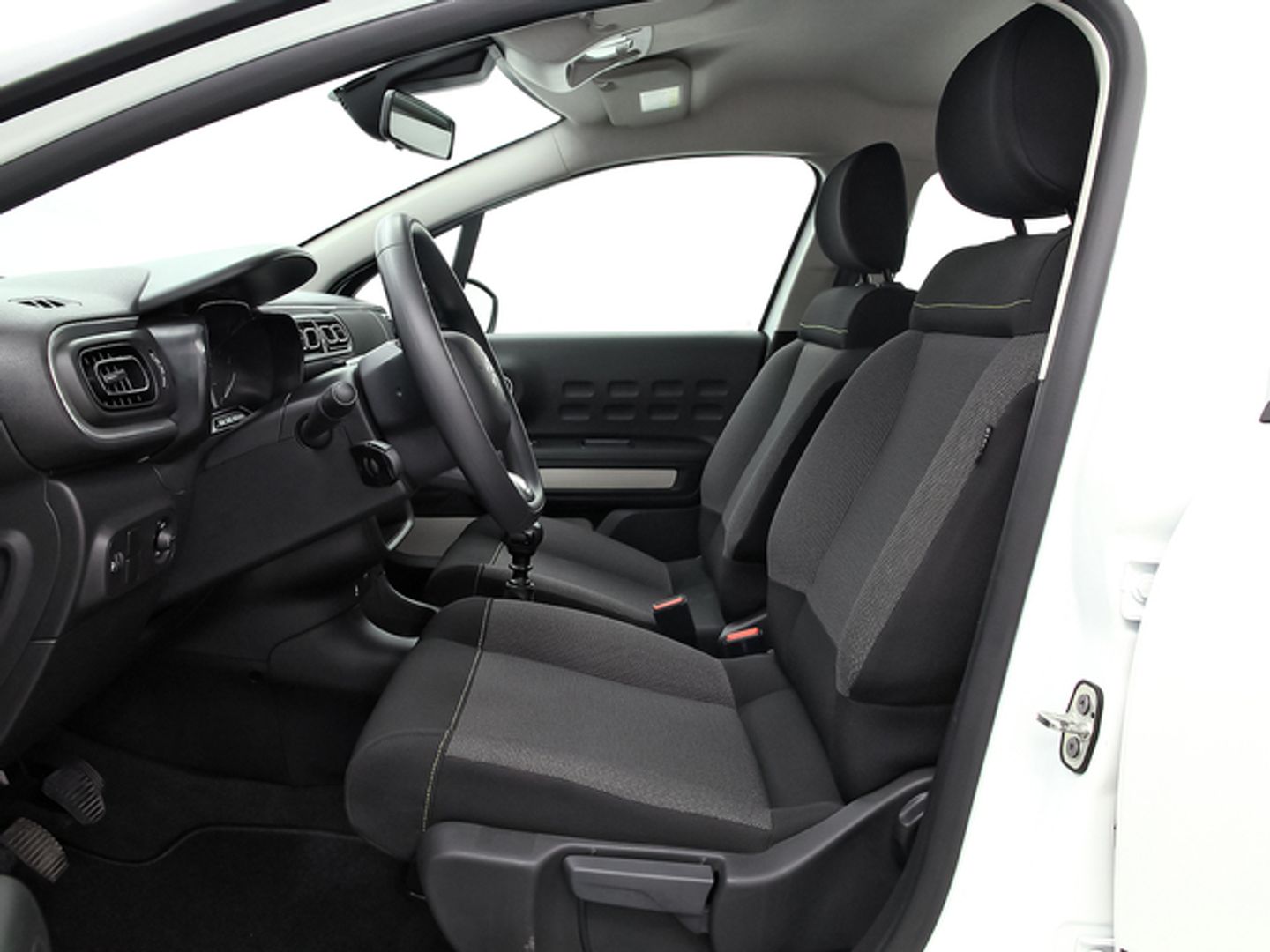 Citroen C3 PureTech 82 C-Series 61 kW (83 CV)