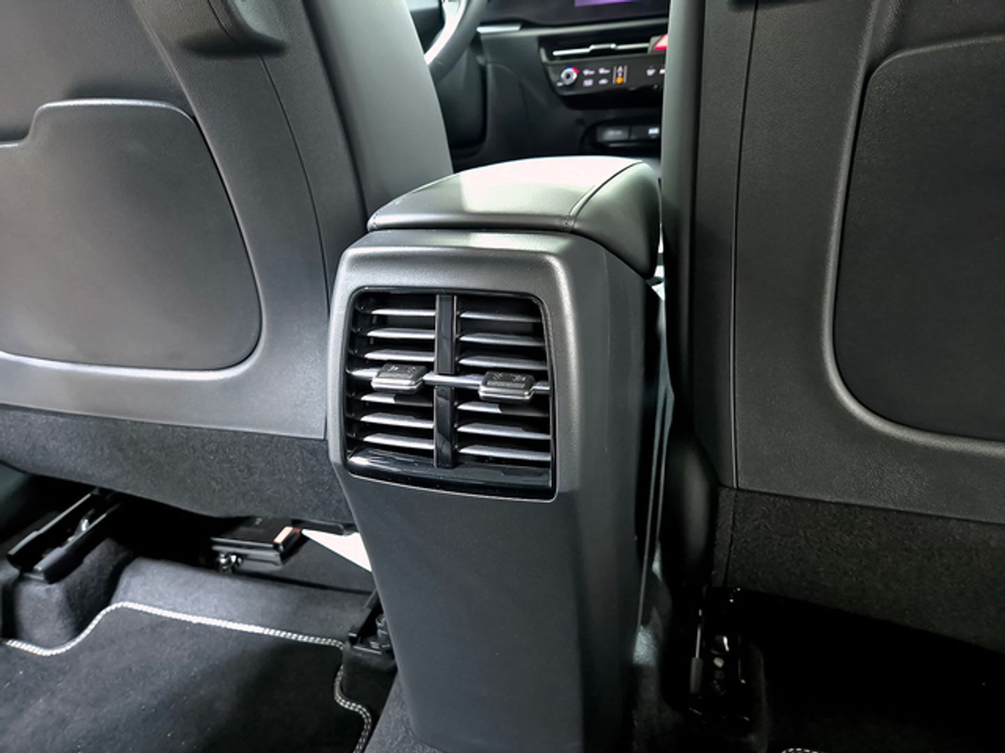 Kia Niro 1.6 GDi HEV Emotion 104 kW (141 CV)