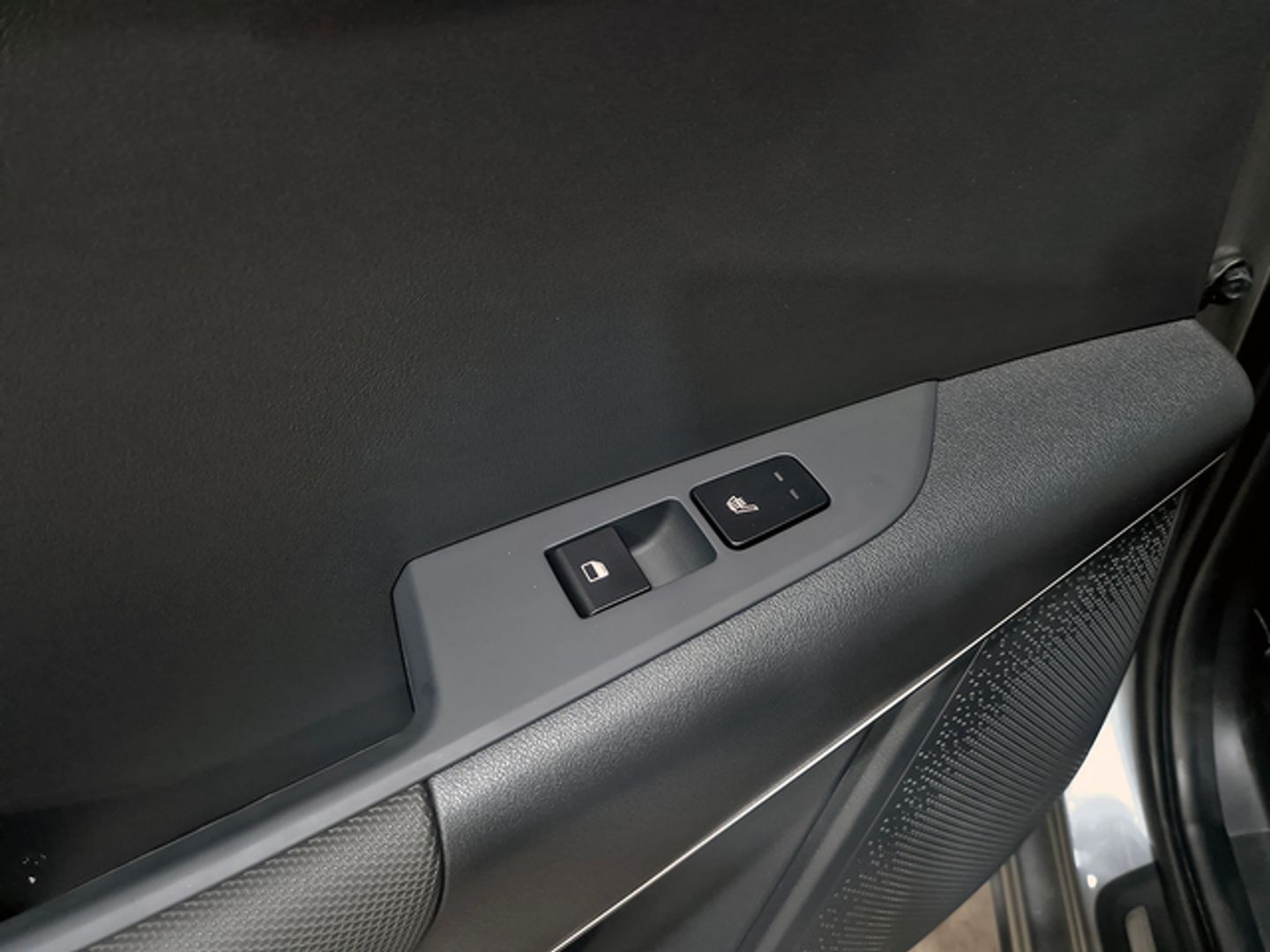 Kia Niro 1.6 GDi HEV Emotion 104 kW (141 CV)