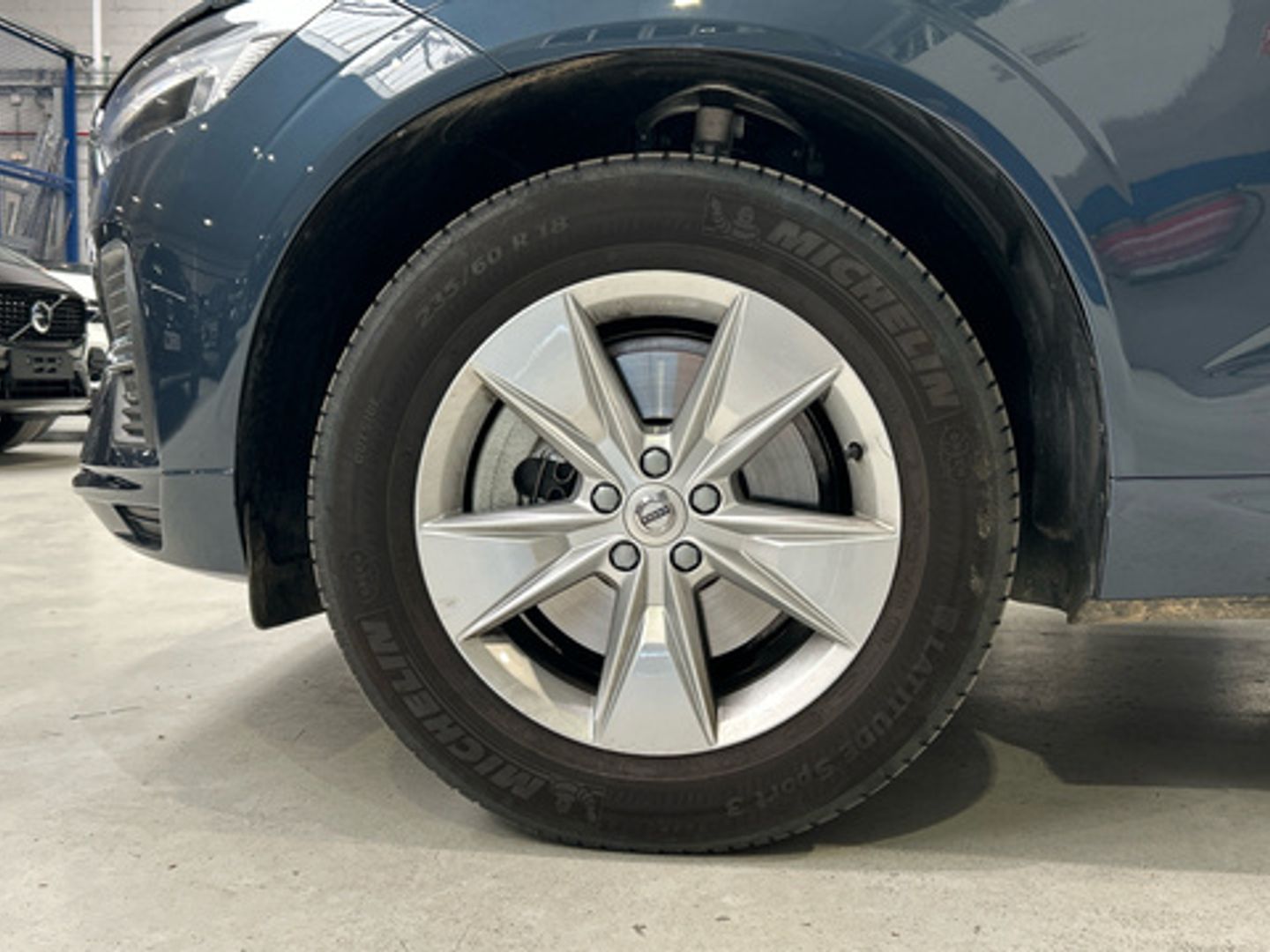 Volvo XC60 B4 G Essential Auto 145 kW (197 CV)