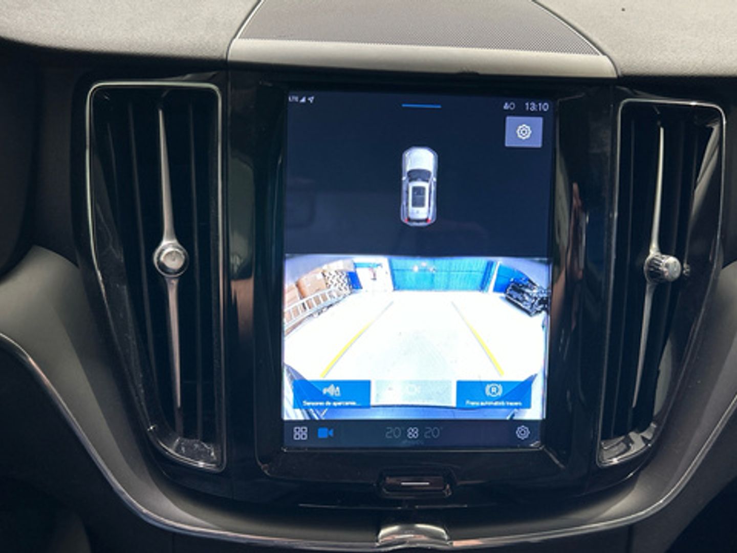 Volvo XC60 B4 G Essential Auto 145 kW (197 CV)