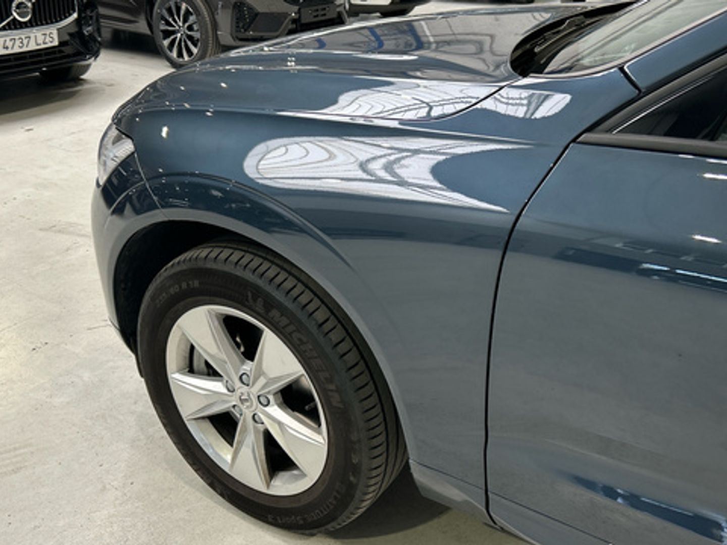 Volvo XC60 B4 G Essential Auto 145 kW (197 CV)