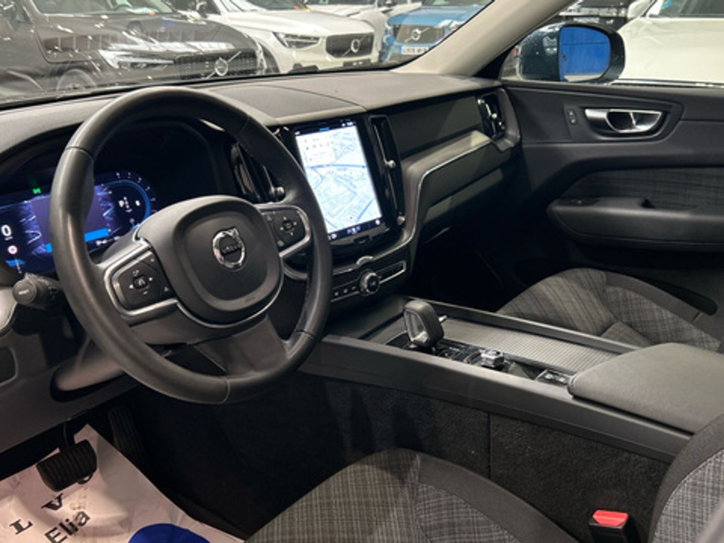 Volvo XC60 B4 G Essential Auto 145 kW (197 CV)