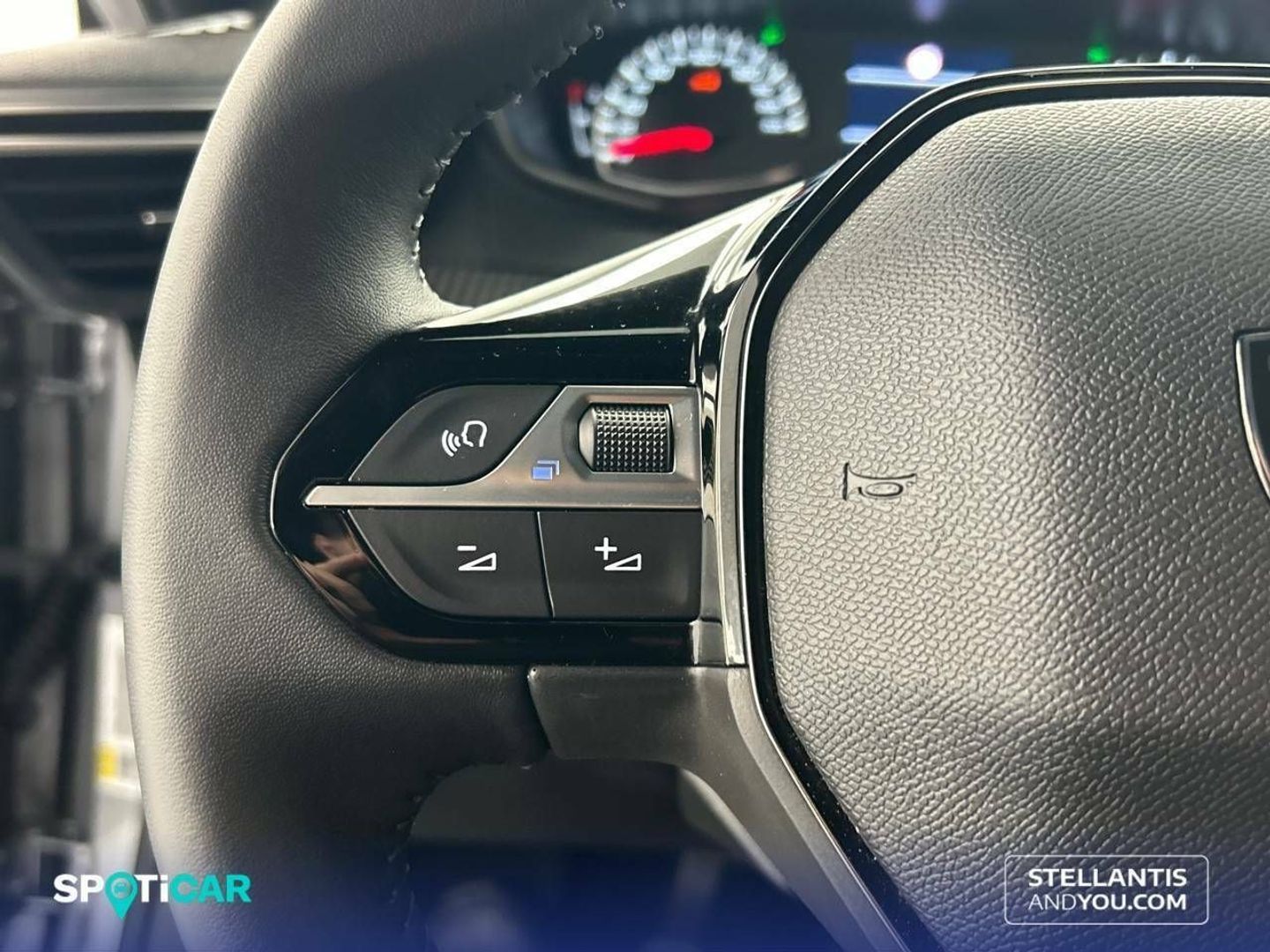 Peugeot 2008 PureTech 100 S&S Active 75 kW (100 CV)