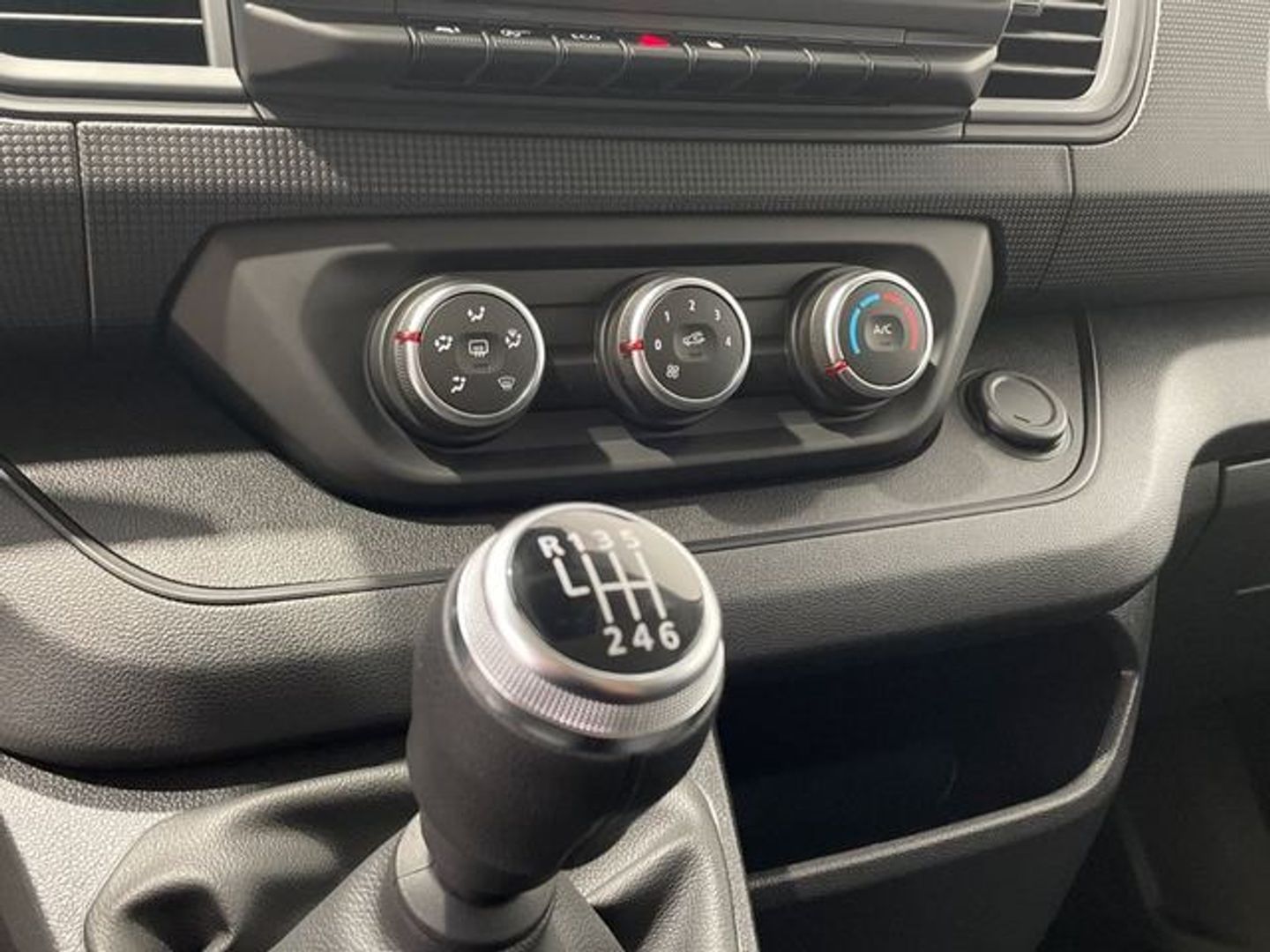 Renault Trafic Furgon L1H1 Blue dCi 96 Kw (130 CV)