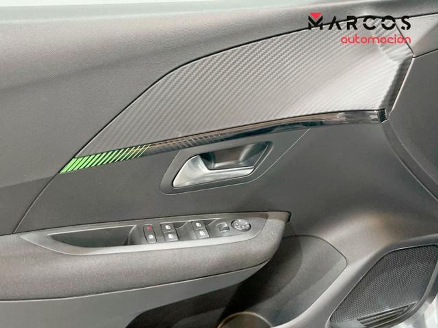 Peugeot 208 PureTech 100 Active 75 kW (100 CV)