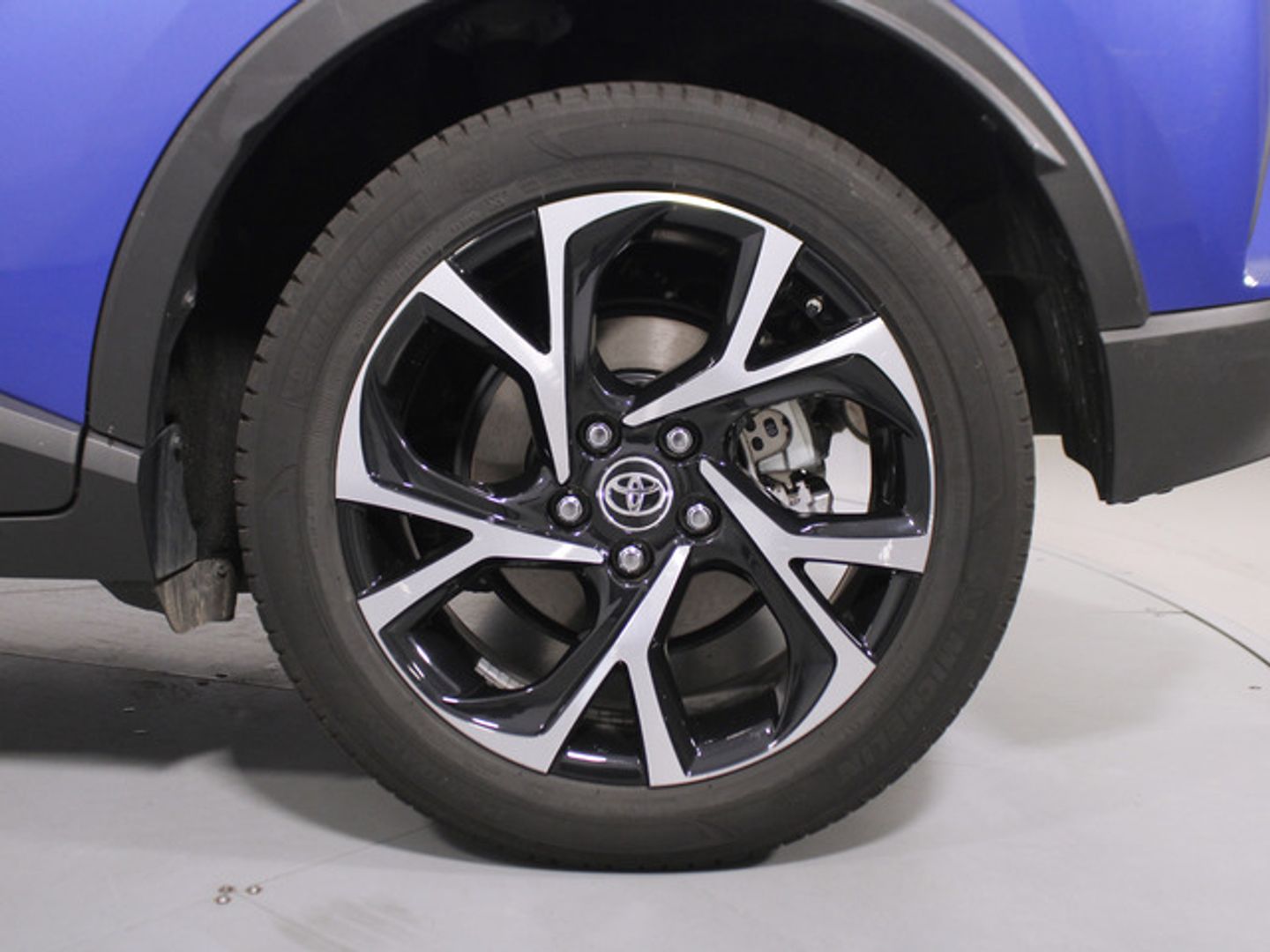 Toyota C-HR 1.8 125H Advance 90 kW (122 CV)