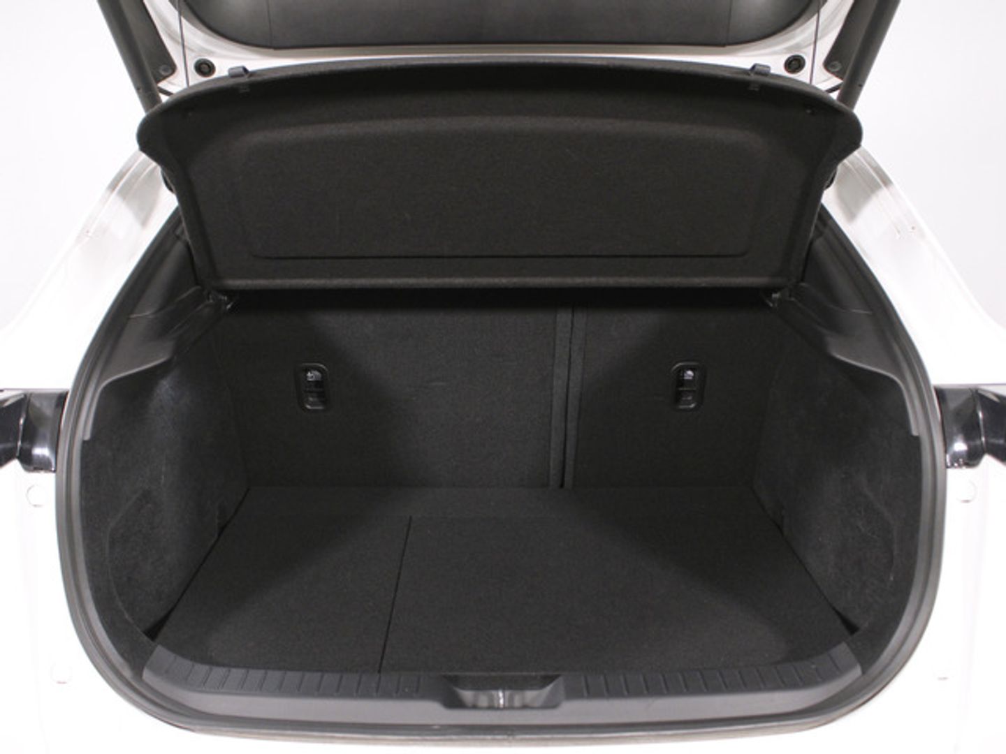 Mazda CX-30 2.0 Skyactiv-X Zenith AT 137 kW (186 CV)