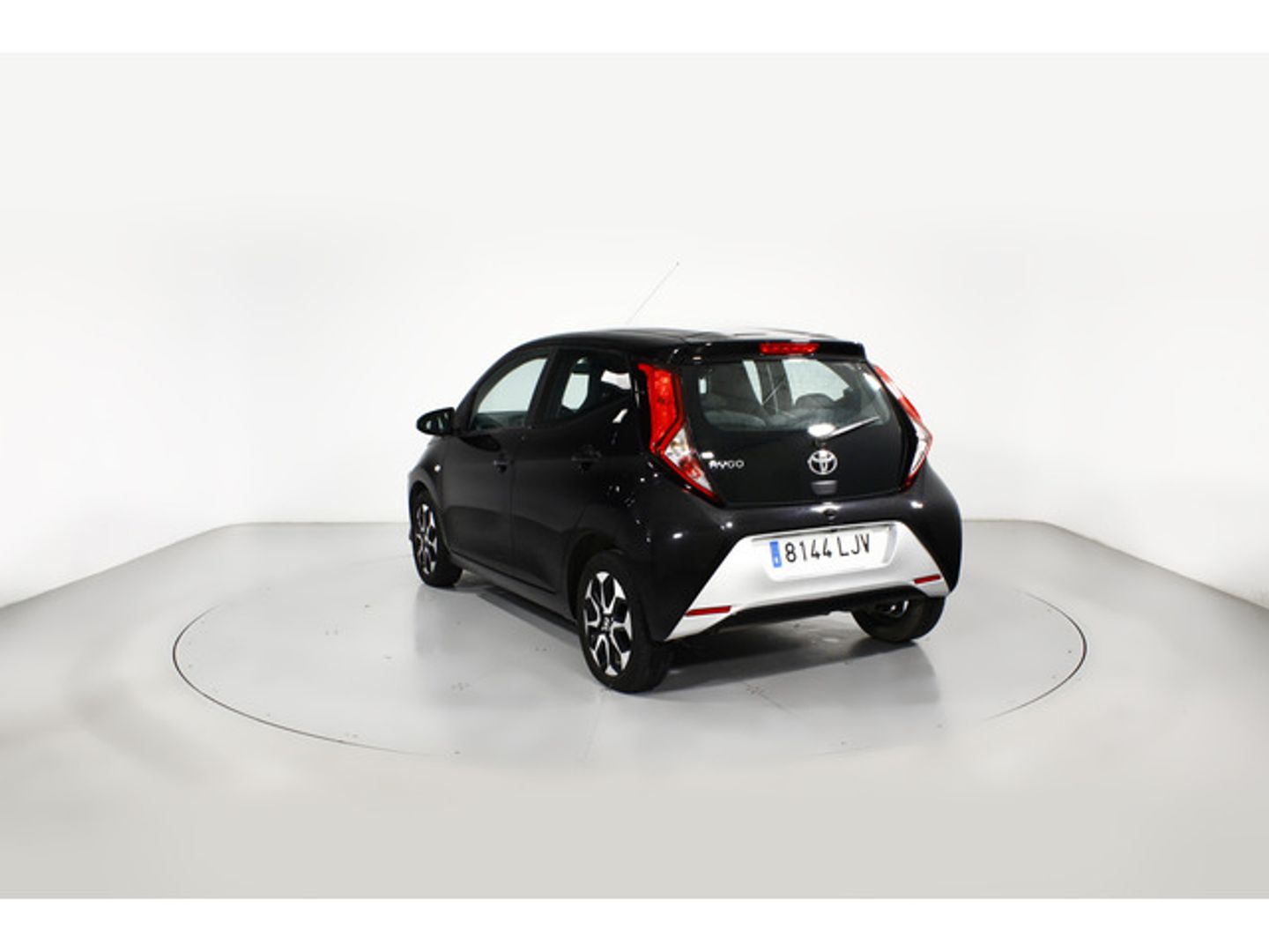 Toyota Aygo 1.0 70 x-play 53 kW (72 CV)