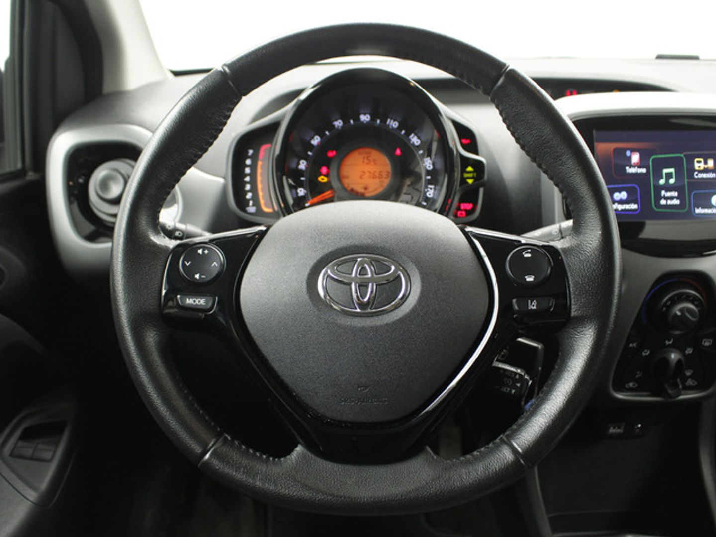 Toyota Aygo 1.0 70 x-play 53 kW (72 CV)