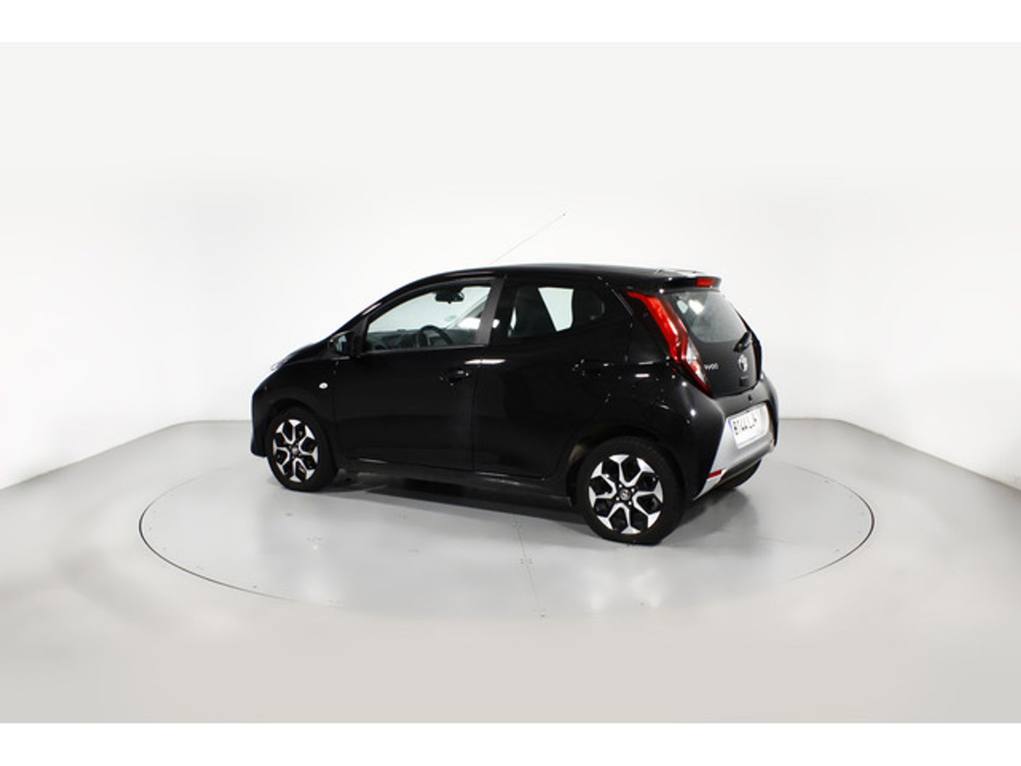 Toyota Aygo 1.0 70 x-play 53 kW (72 CV)