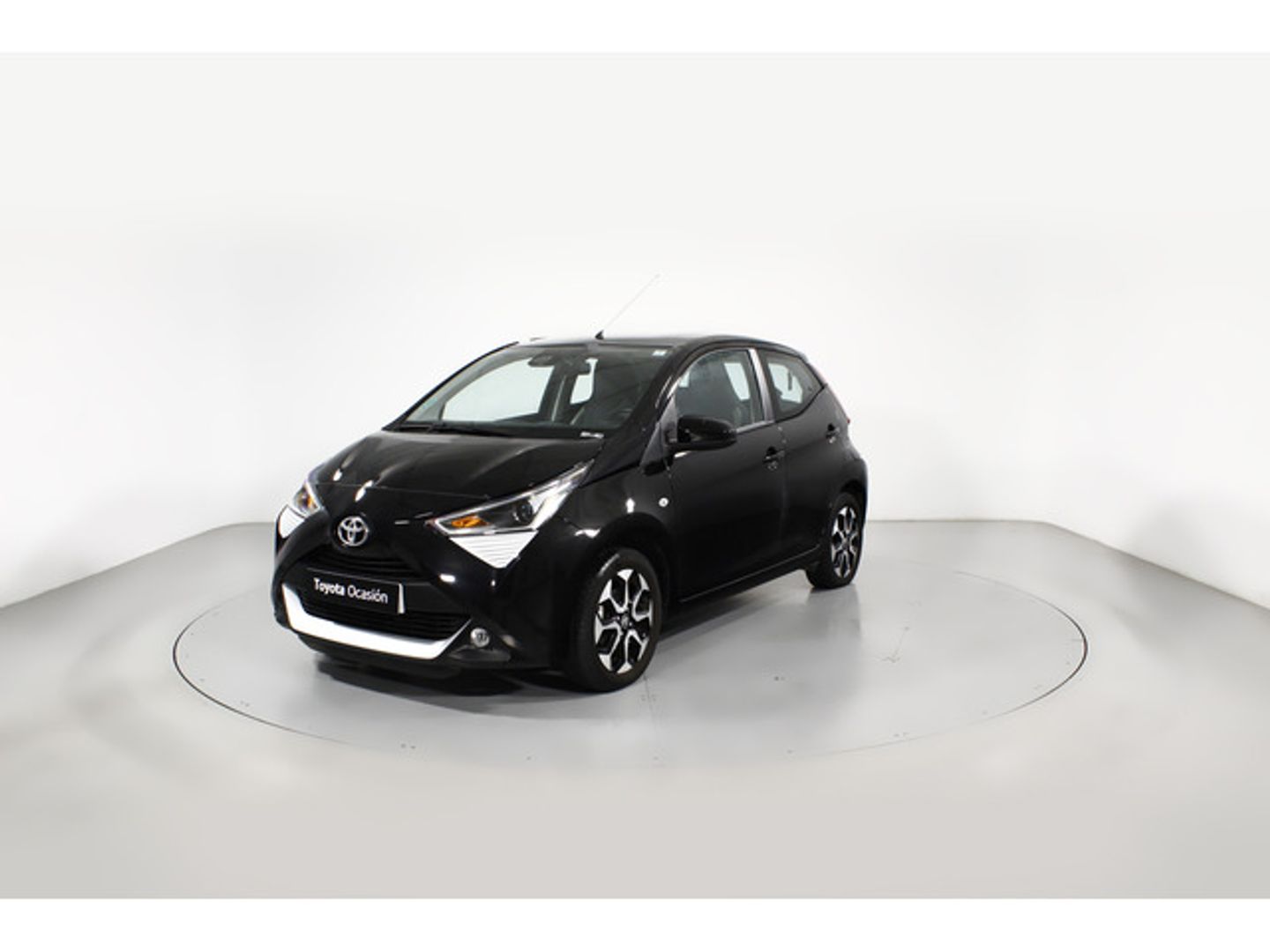 Toyota Aygo 1.0 70 x-play 53 kW (72 CV)