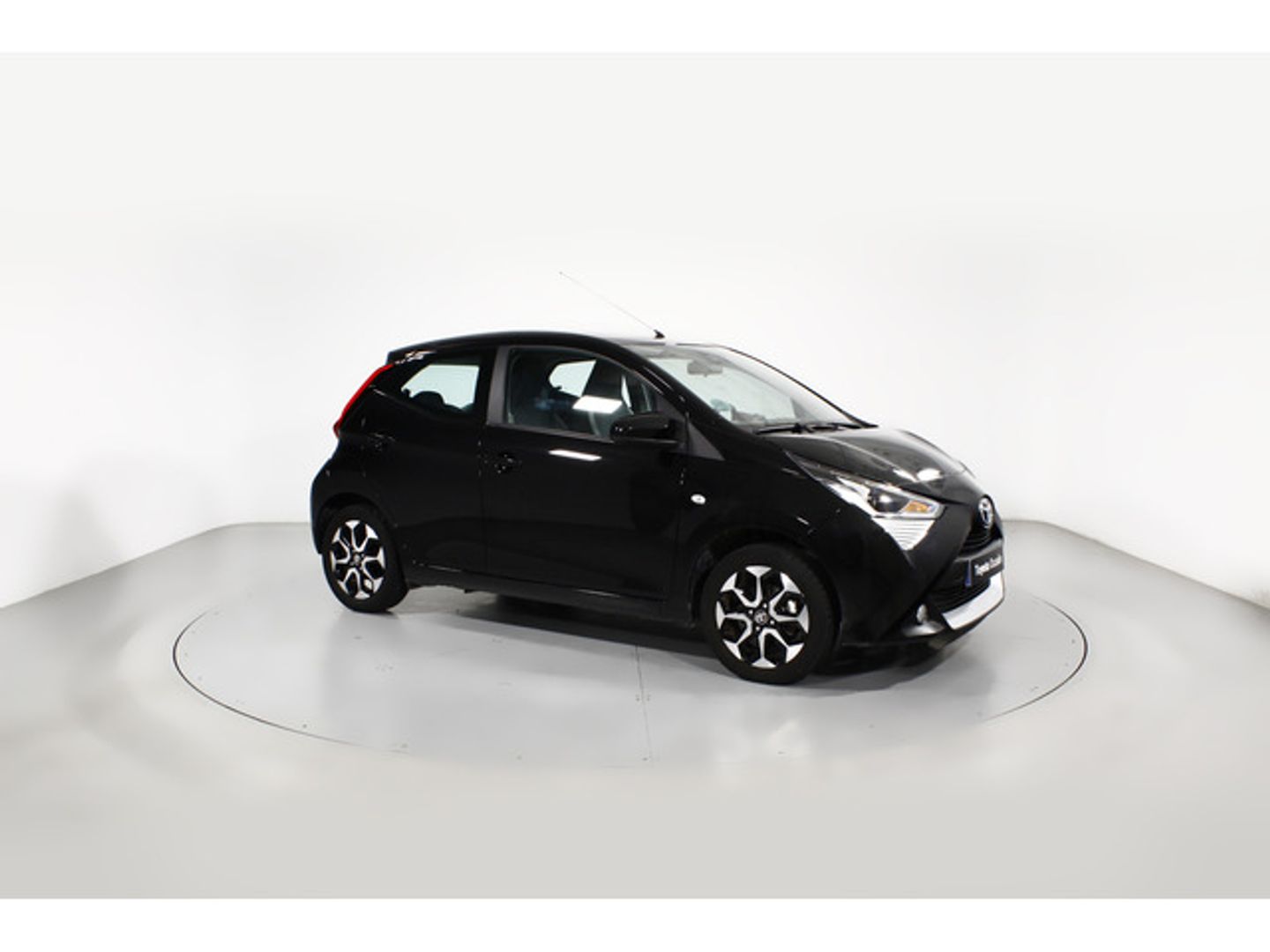Toyota Aygo 1.0 70 x-play 53 kW (72 CV)