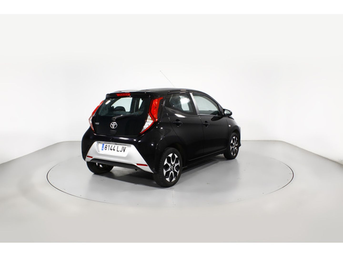Toyota Aygo 1.0 70 x-play 53 kW (72 CV)