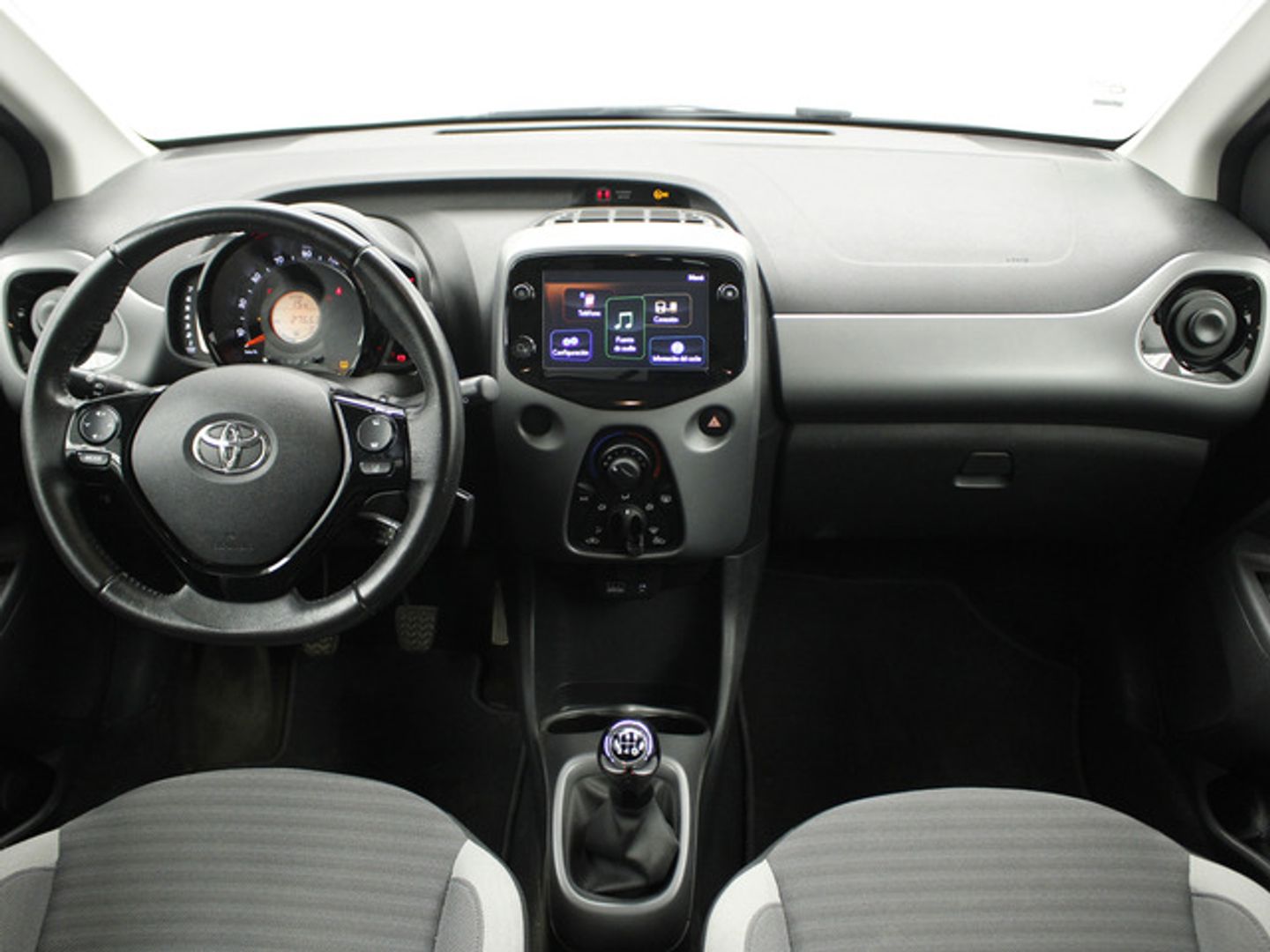 Toyota Aygo 1.0 70 x-play 53 kW (72 CV)