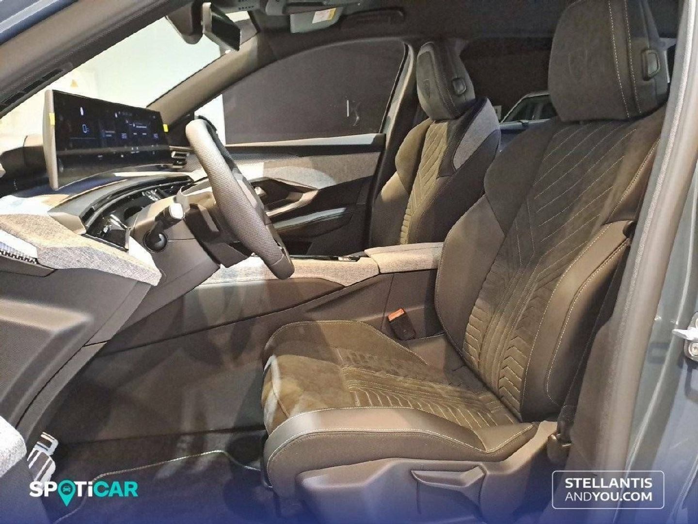 Peugeot 5008 Hybrid 1.2 GT eDCS6 100 kW (136 CV)