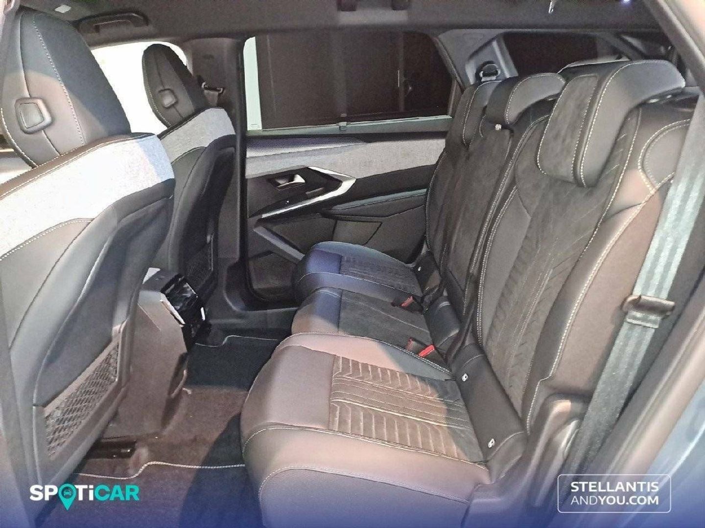 Peugeot 5008 Hybrid 1.2 GT eDCS6 100 kW (136 CV)