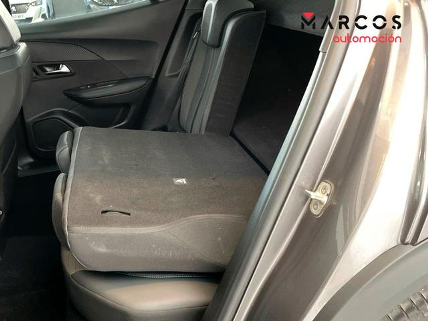 Peugeot 2008 PureTech 130 S&S Allure Pack EAT8 96 kW (130 CV)