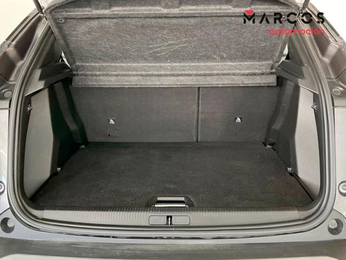 Peugeot 2008 PureTech 130 S&S Allure Pack EAT8 96 kW (130 CV)