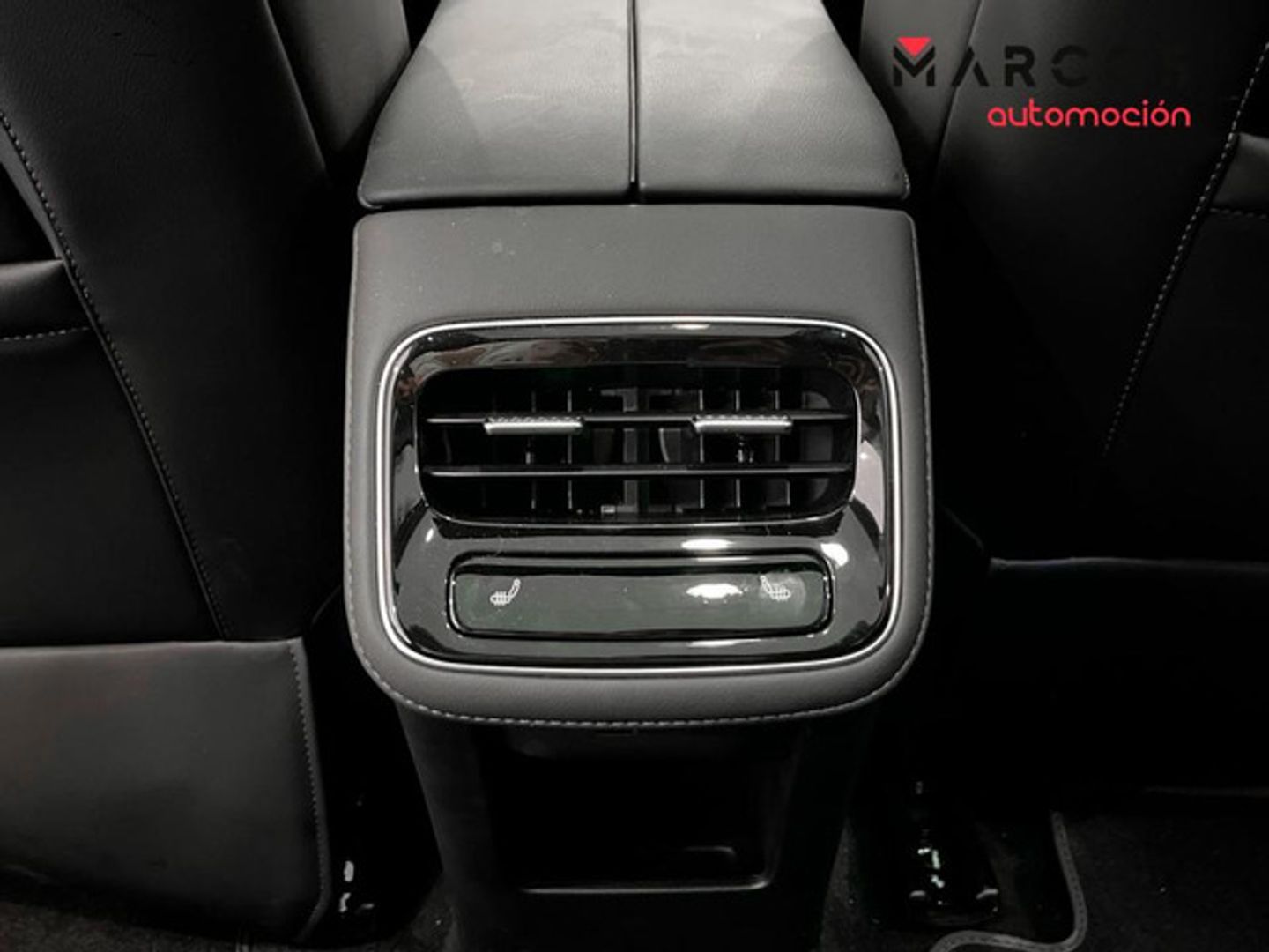 Ebro S800 1.6 TGDI Luxury DCT 108 kW (147 CV)