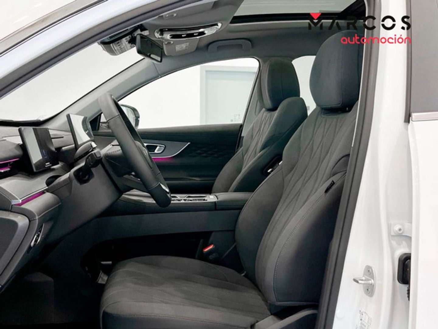 Ebro S800 1.6 TGDI Luxury DCT 108 kW (147 CV)