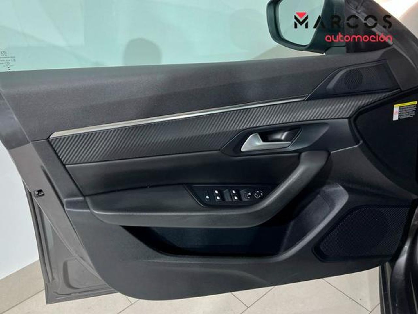 Peugeot 508 BlueHDi 130 S&S Business Line EAT8 96 kW (130 CV)