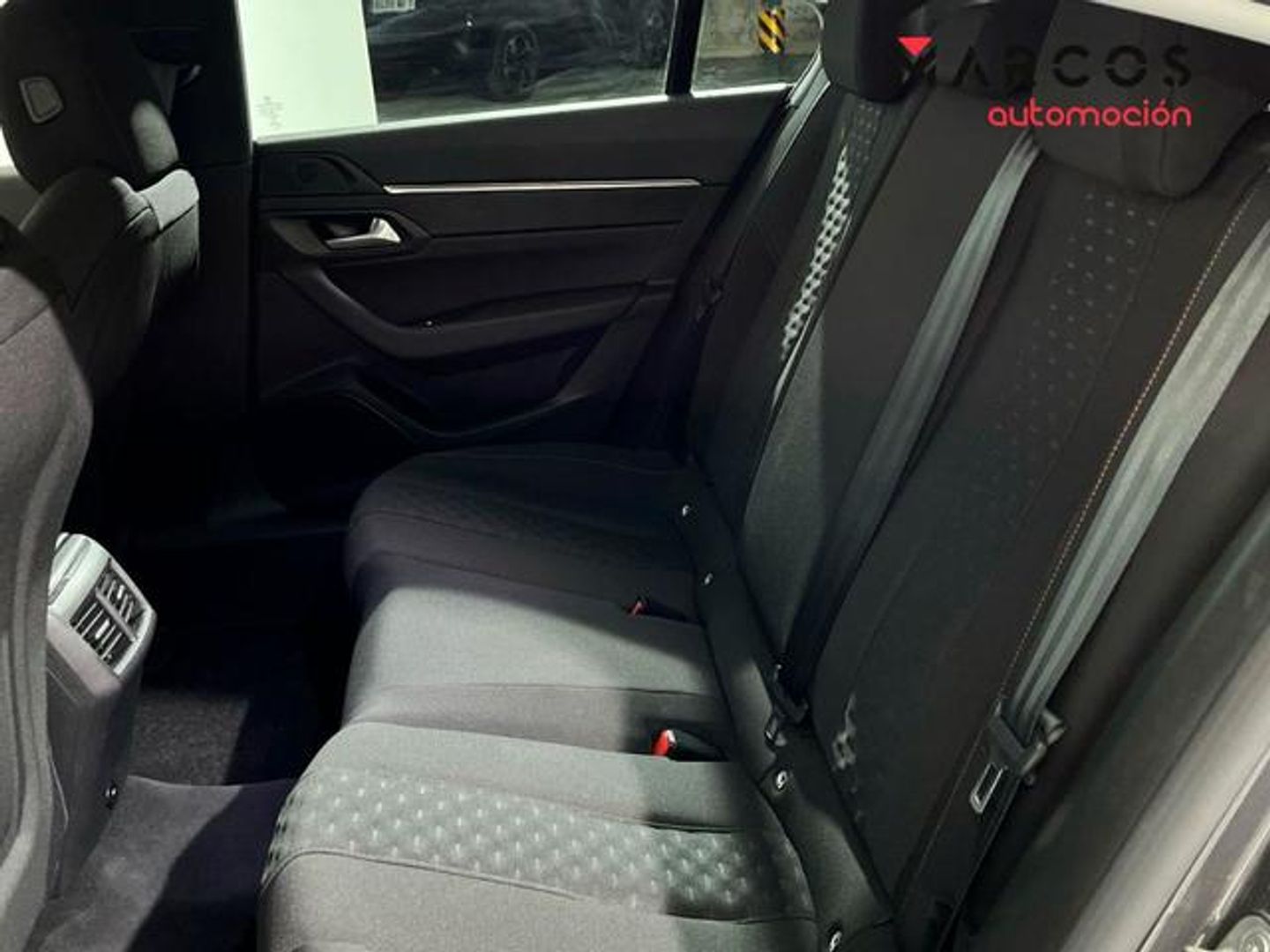Peugeot 508 BlueHDi 130 S&S Business Line EAT8 96 kW (130 CV)