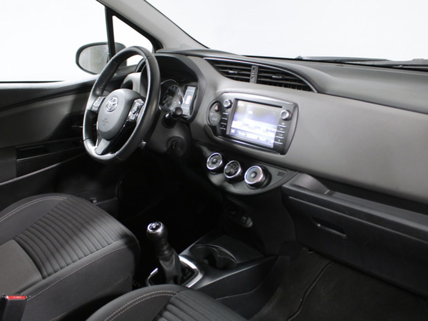 Toyota Yaris 1.0 Active 51 kW (69 CV)