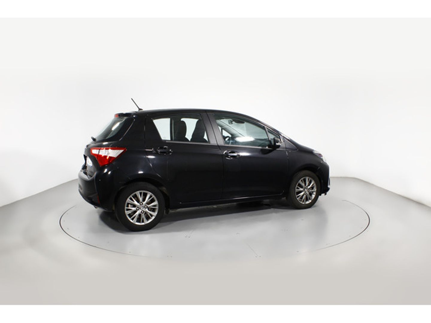 Toyota Yaris 1.0 Active 51 kW (69 CV)