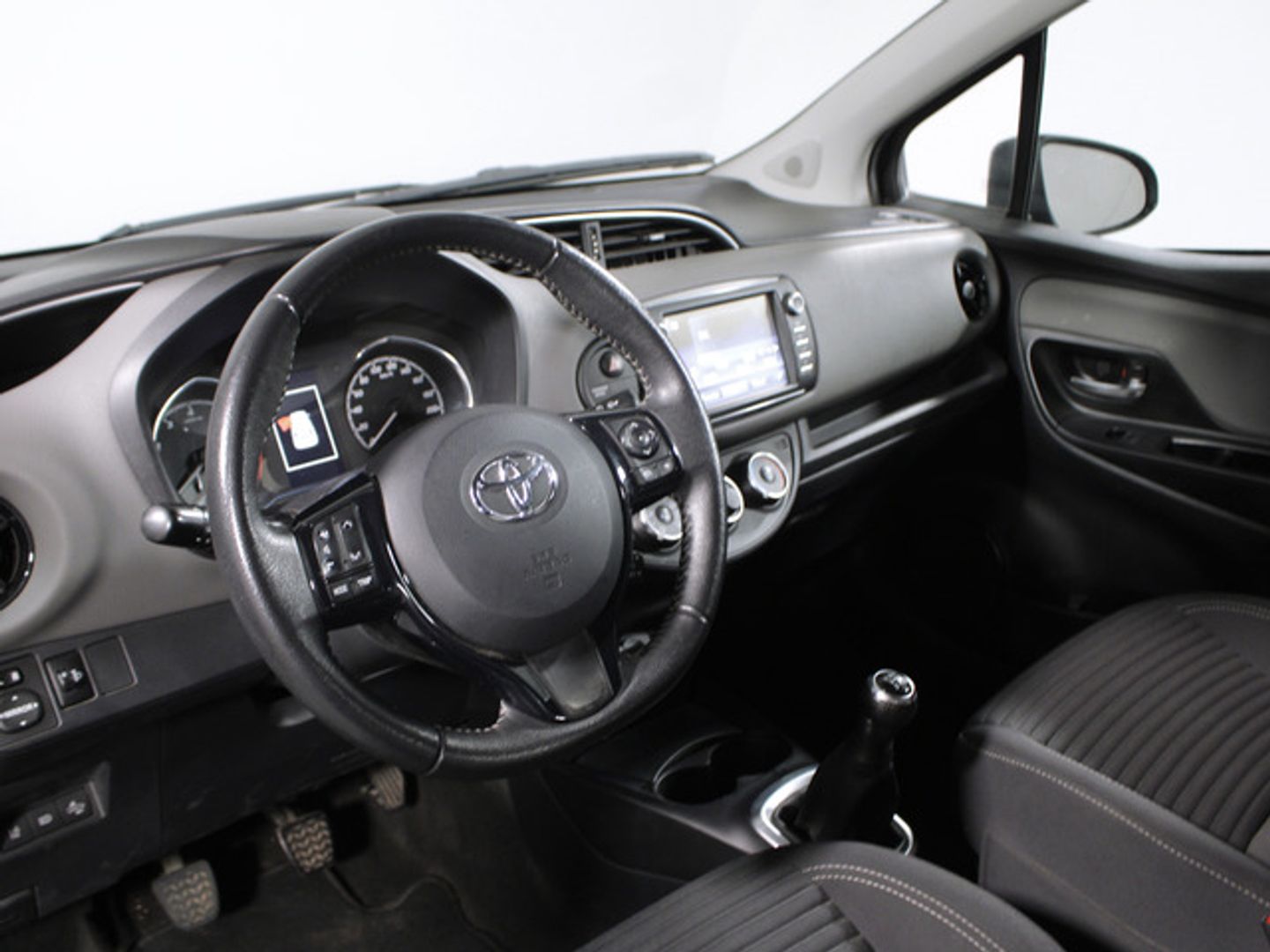Toyota Yaris 1.0 Active 51 kW (69 CV)