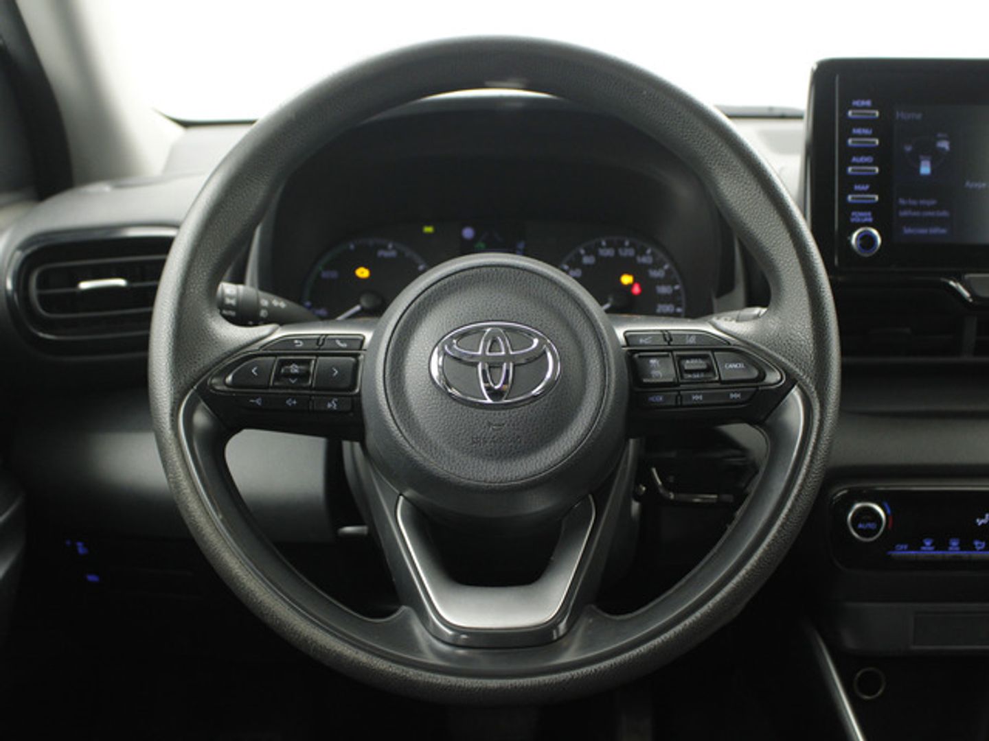 Toyota Yaris 120H Business Plus 85 kW (116 CV)
