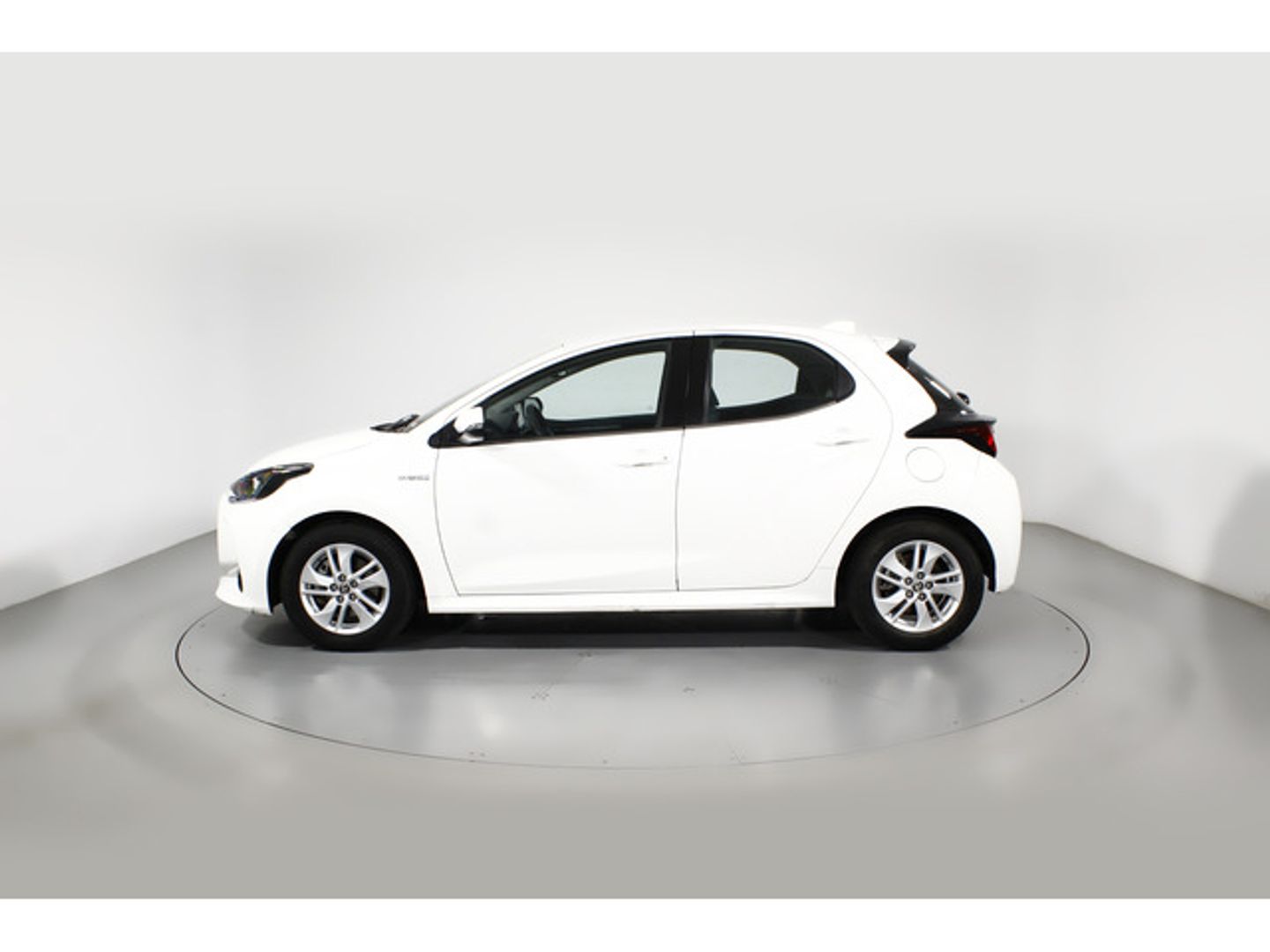 Toyota Yaris 120H Business Plus 85 kW (116 CV)