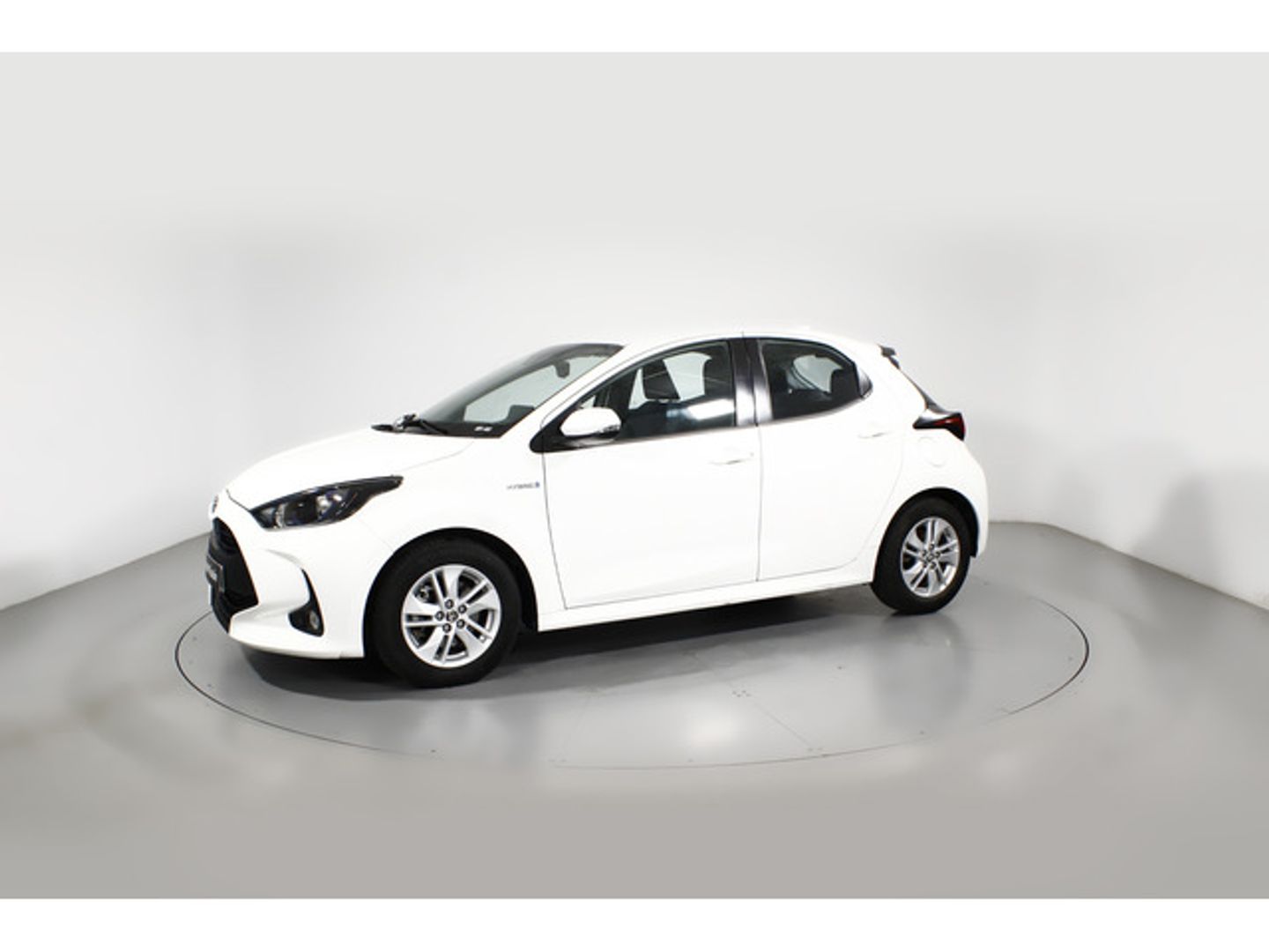 Toyota Yaris 120H Business Plus 85 kW (116 CV)