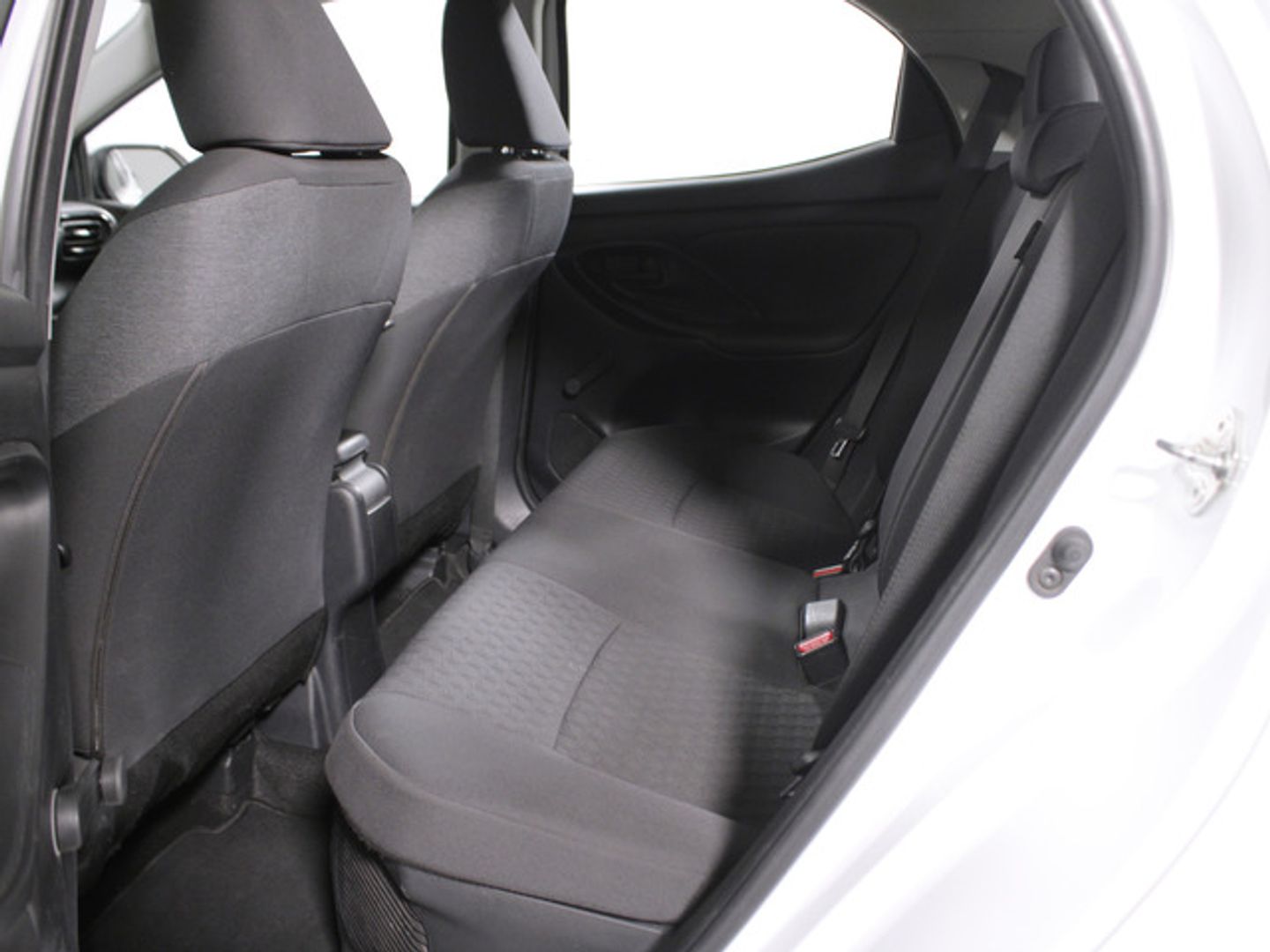 Toyota Yaris 120H Business Plus 85 kW (116 CV)